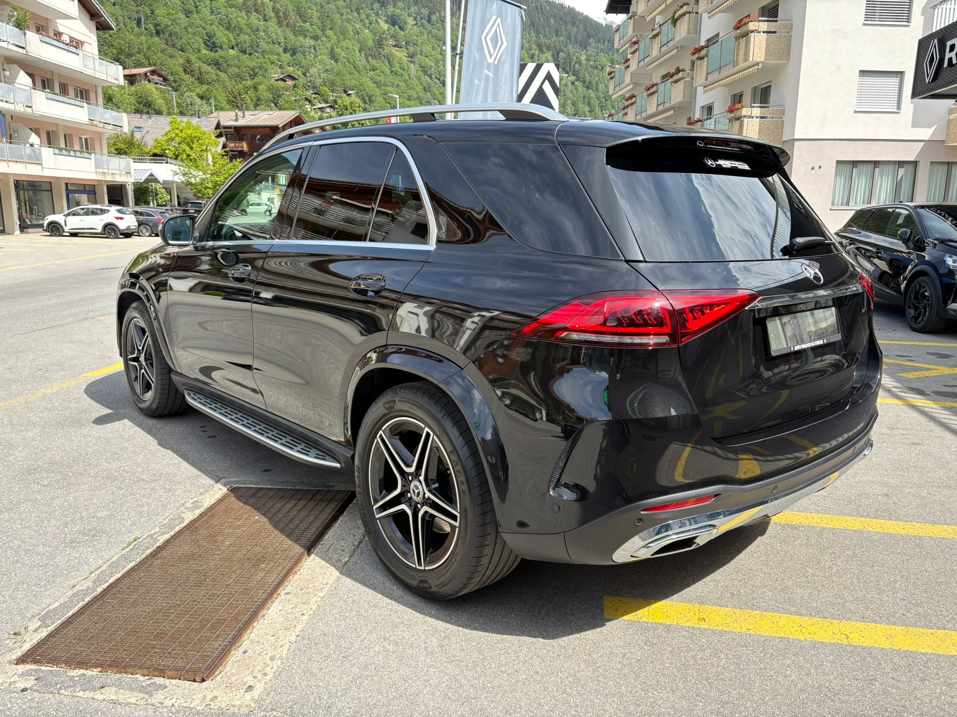MERCEDES-BENZ GLE 450 AMG Line 4Matic-image-6