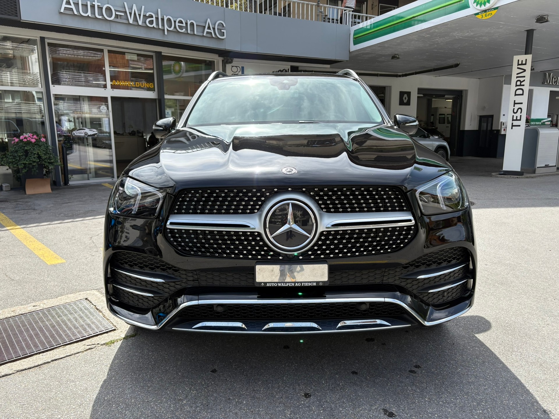 MERCEDES-BENZ GLE 450 AMG Line 4Matic-image-1