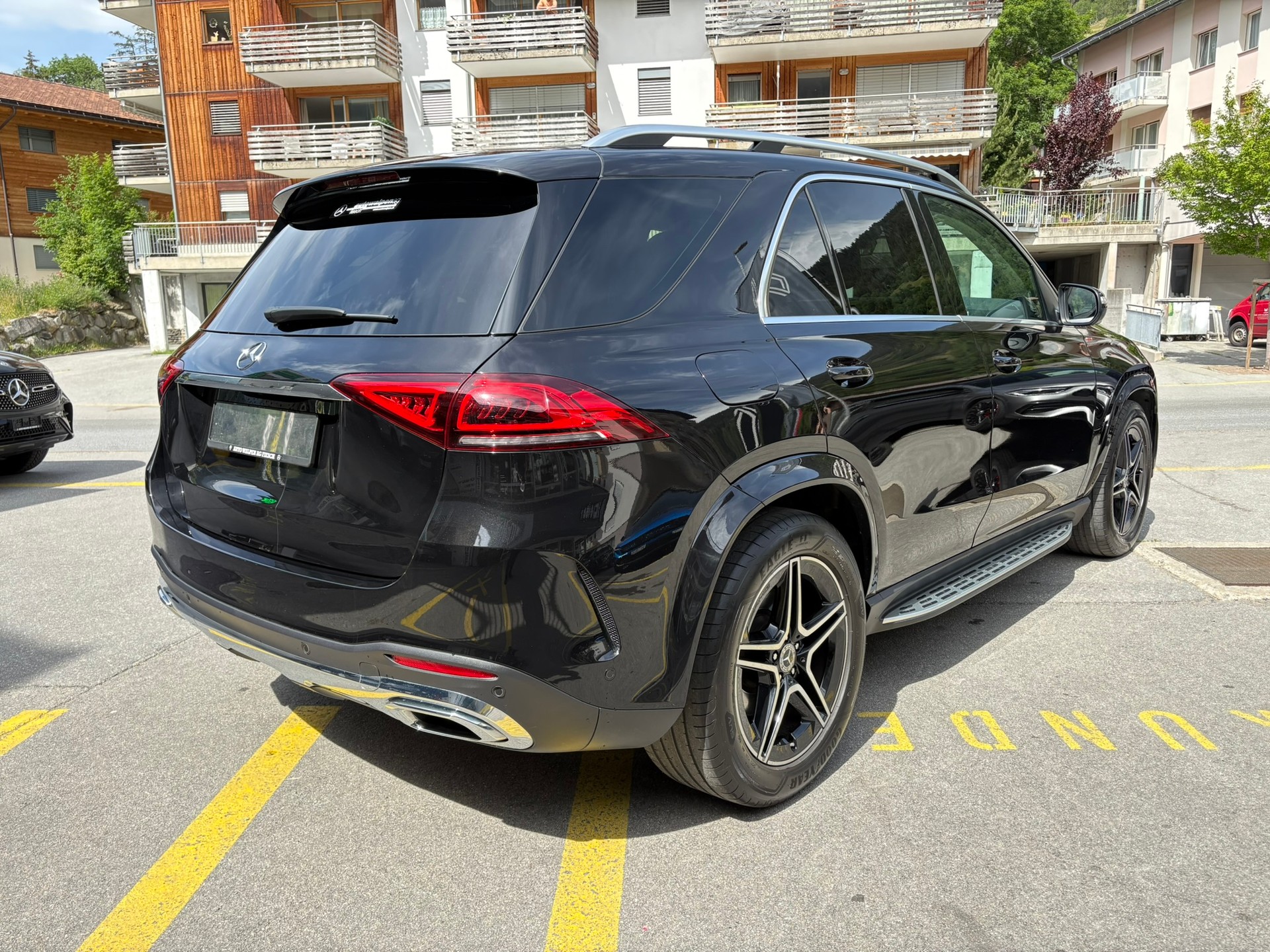 MERCEDES-BENZ GLE 450 AMG Line 4Matic-image-4