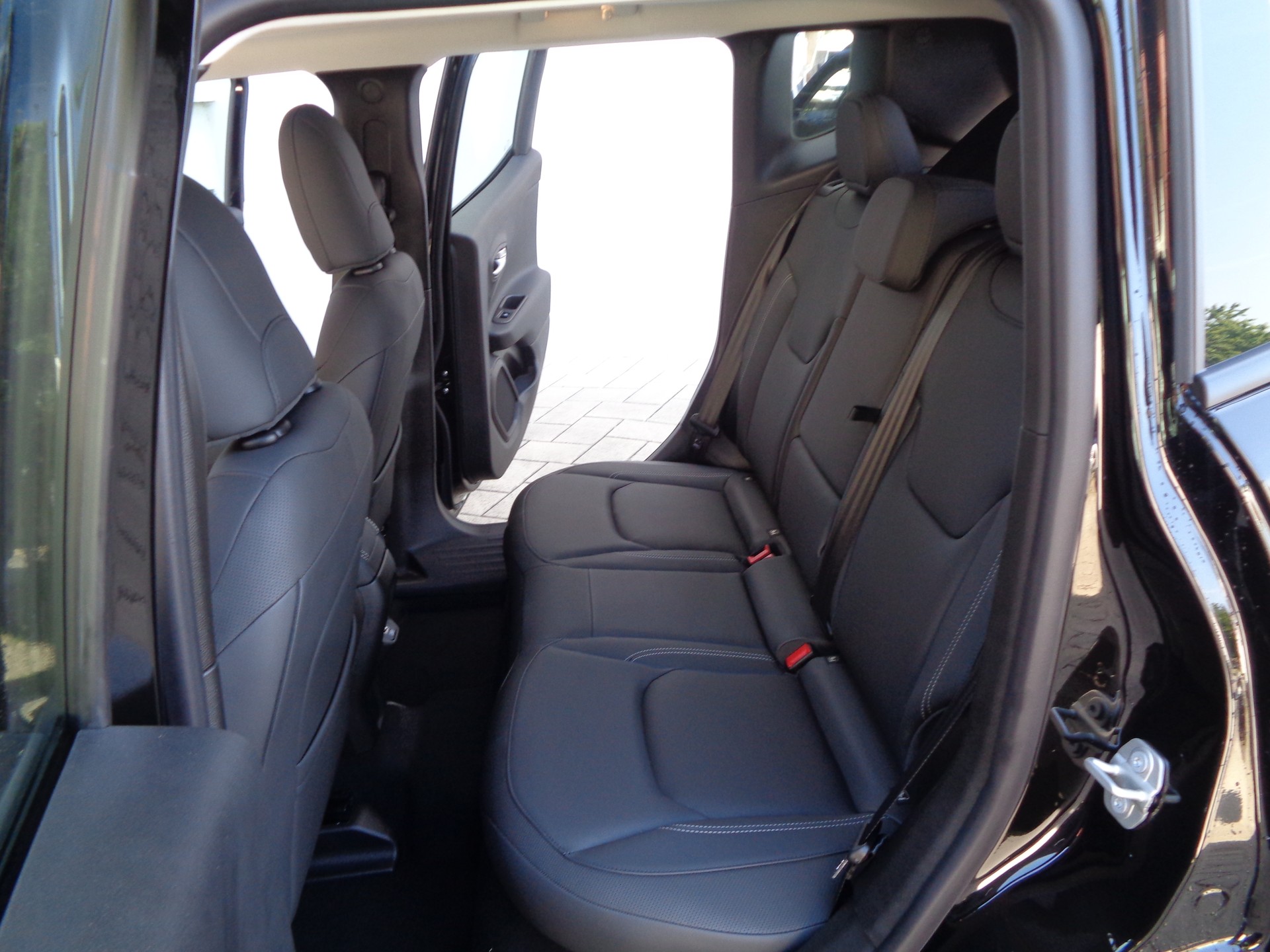 JEEP Renegade 1.5 MHEV Summit Sky-image-14