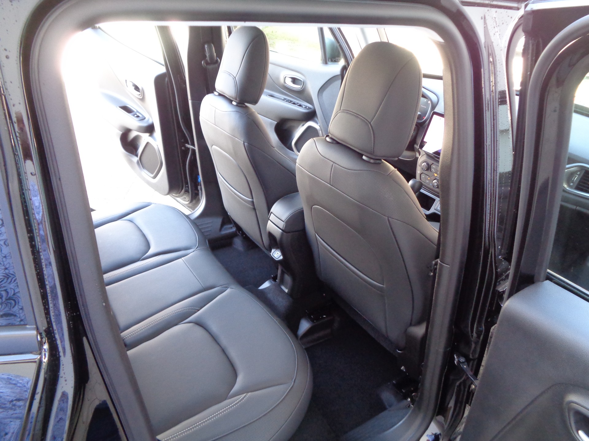 JEEP Renegade 1.5 MHEV Summit Sky-image-13