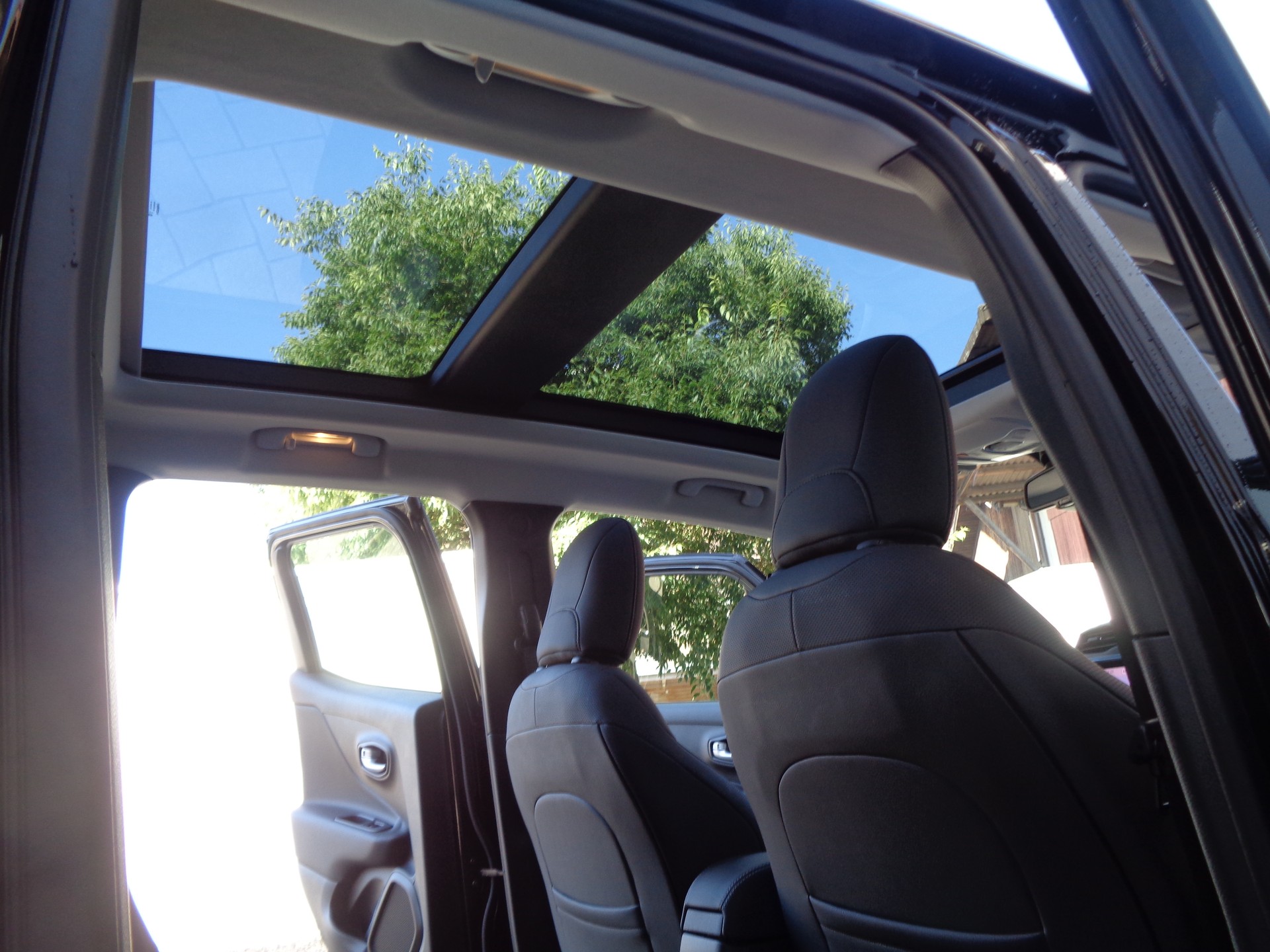 JEEP Renegade 1.5 MHEV Summit Sky-image-5