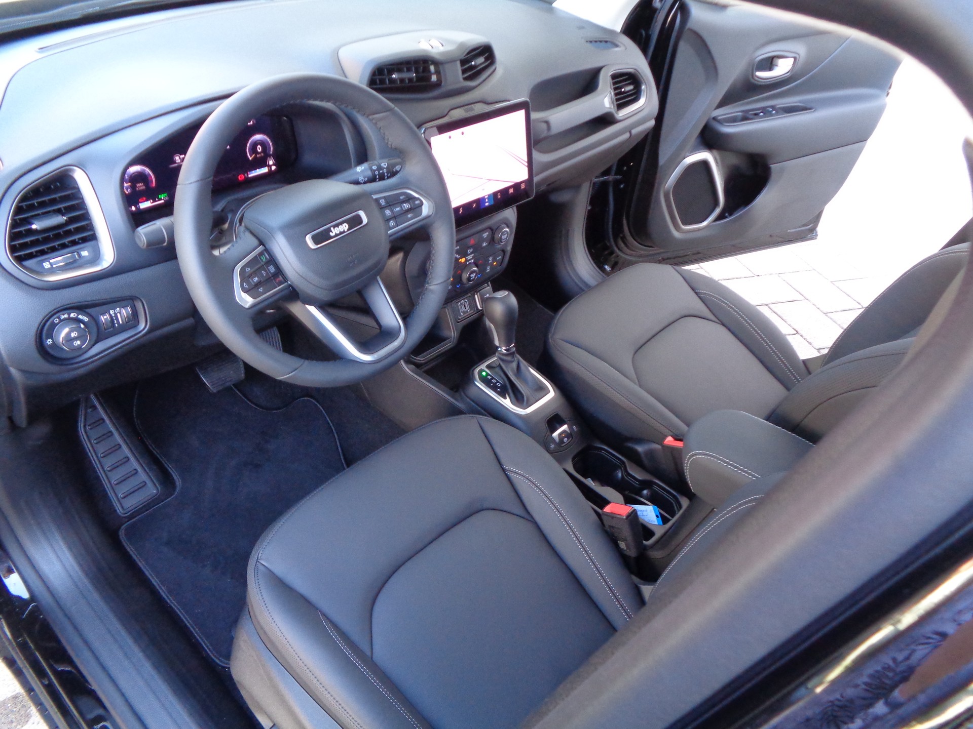 JEEP Renegade 1.5 MHEV Summit Sky-image-7