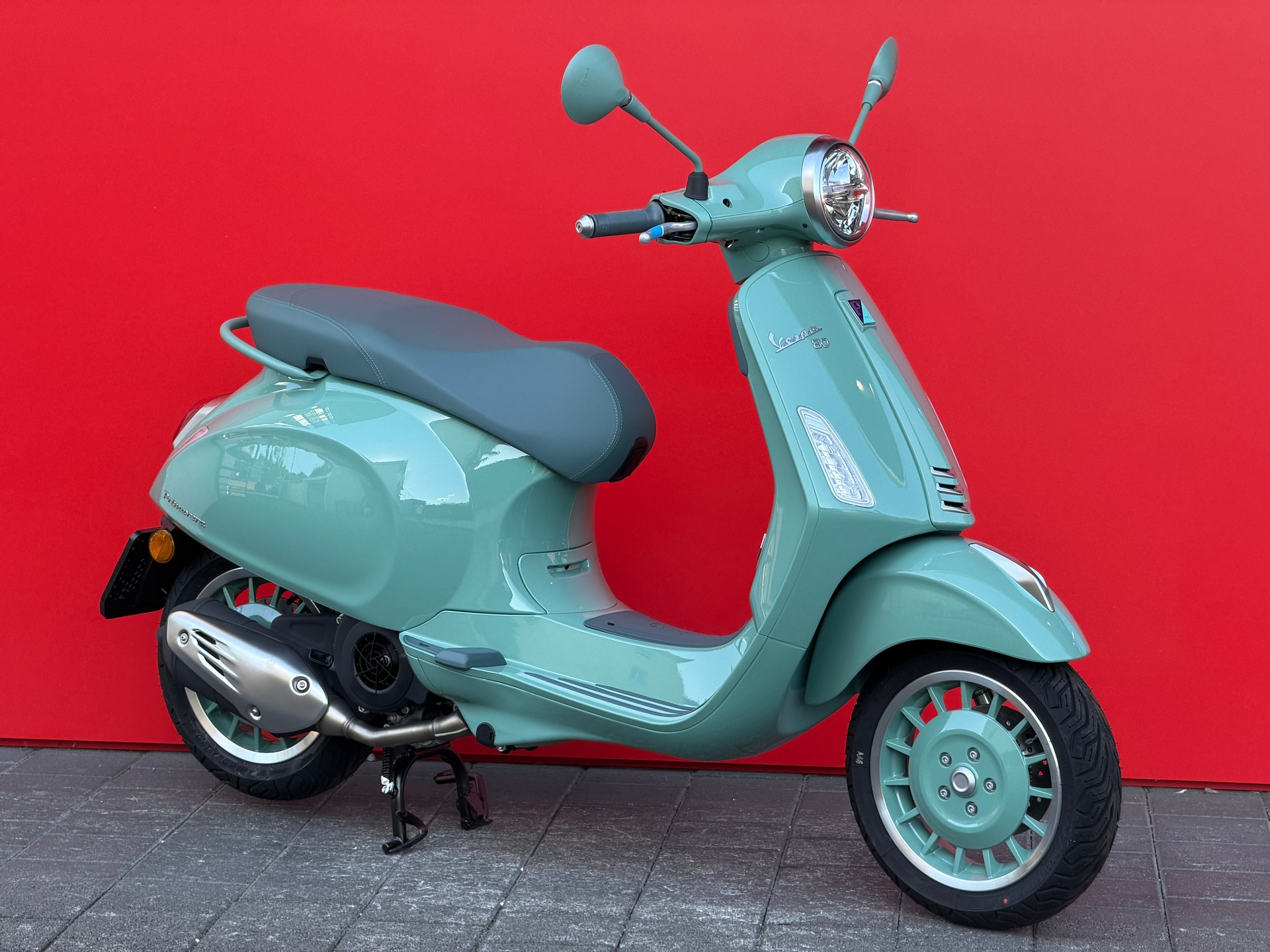 PIAGGIO Vespa Primavera 125 80th ABS E5+-showroom-element-3