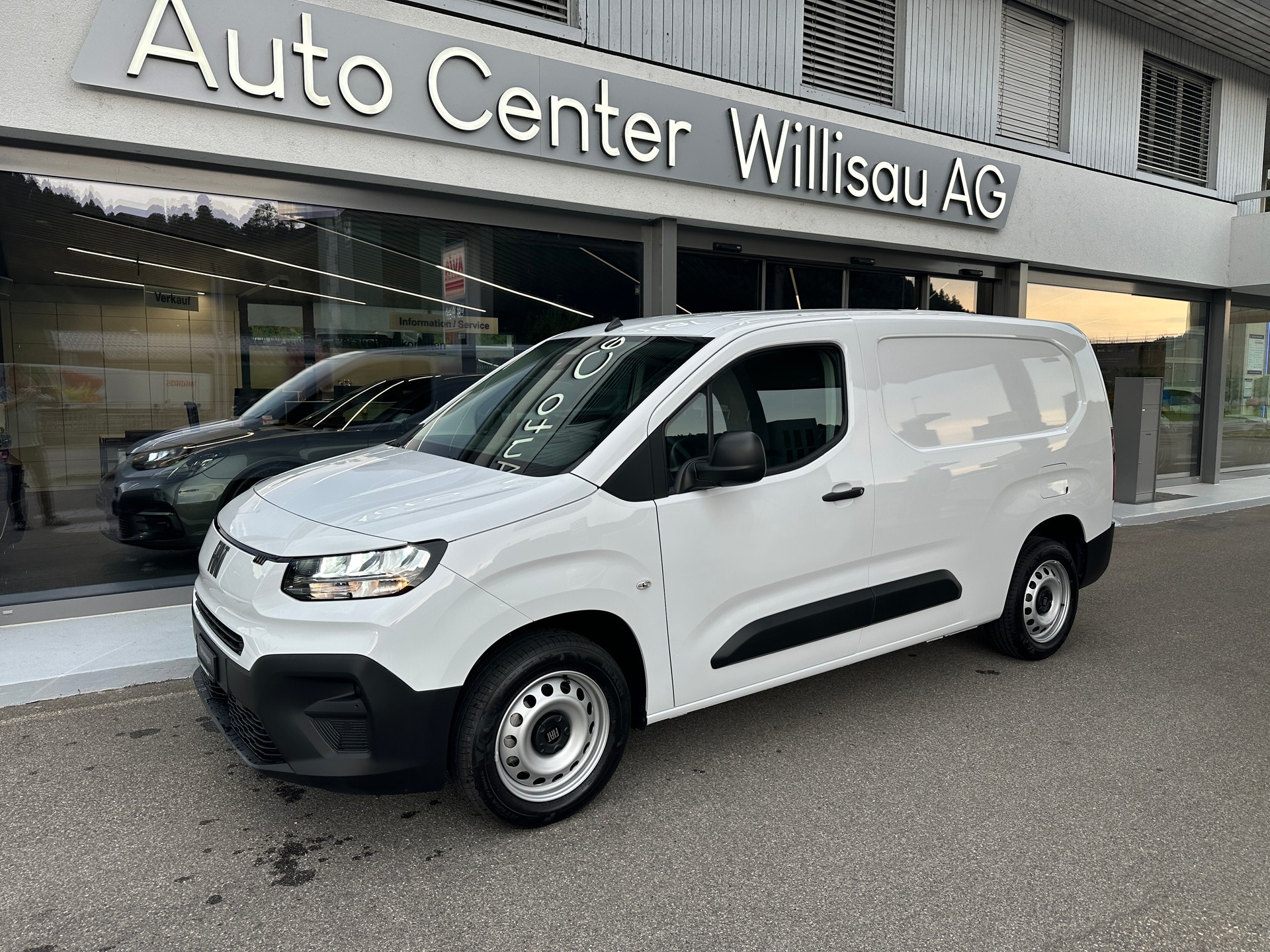 FIAT Doblo 1.5 BlueHDi L2 820 kg-image-0
