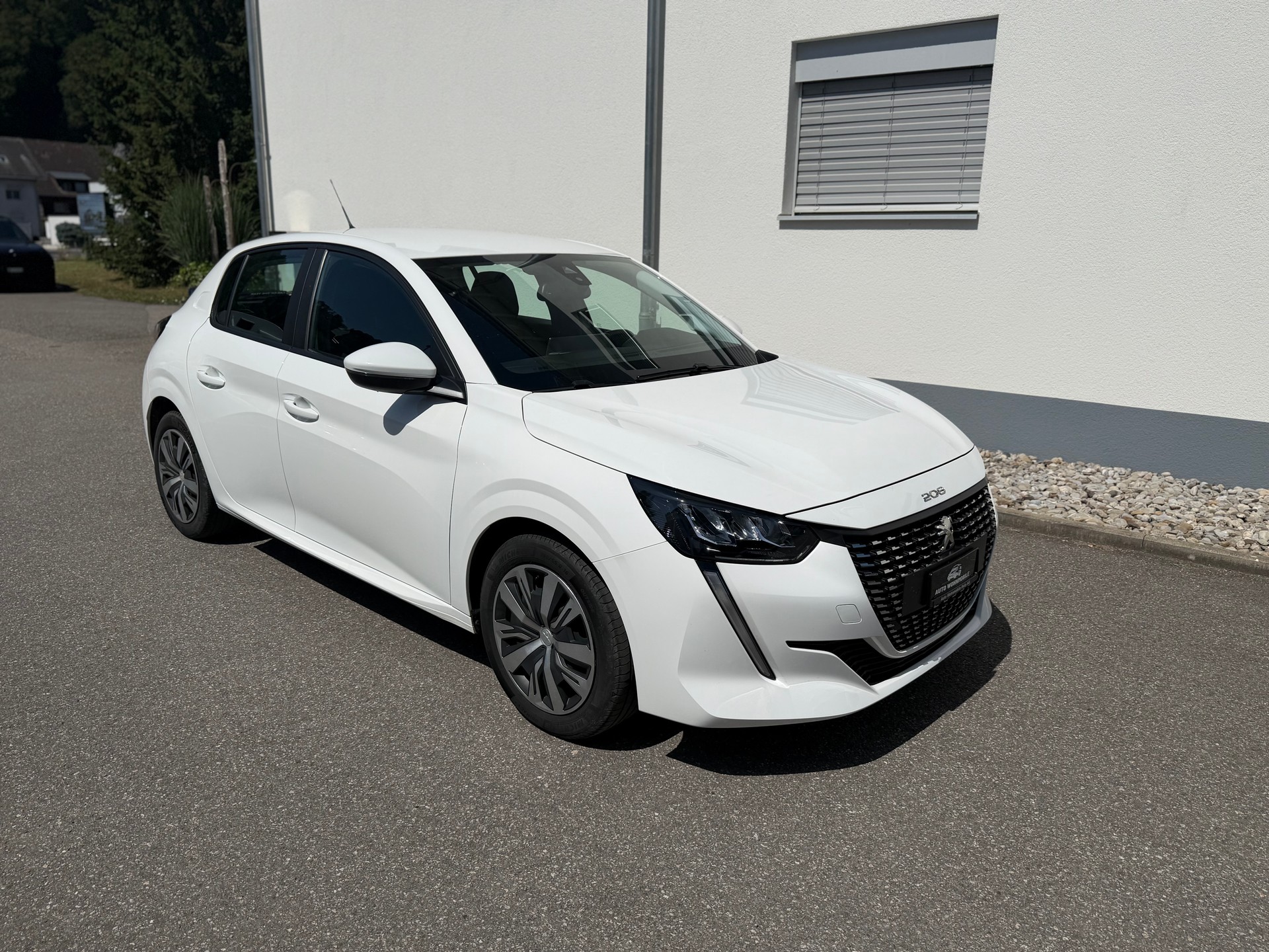 PEUGEOT 208 1.2 PureTech Active-image-1