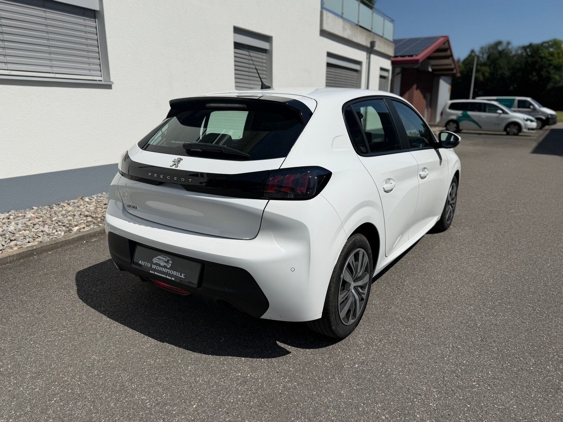 PEUGEOT 208 1.2 PureTech Active-image-6