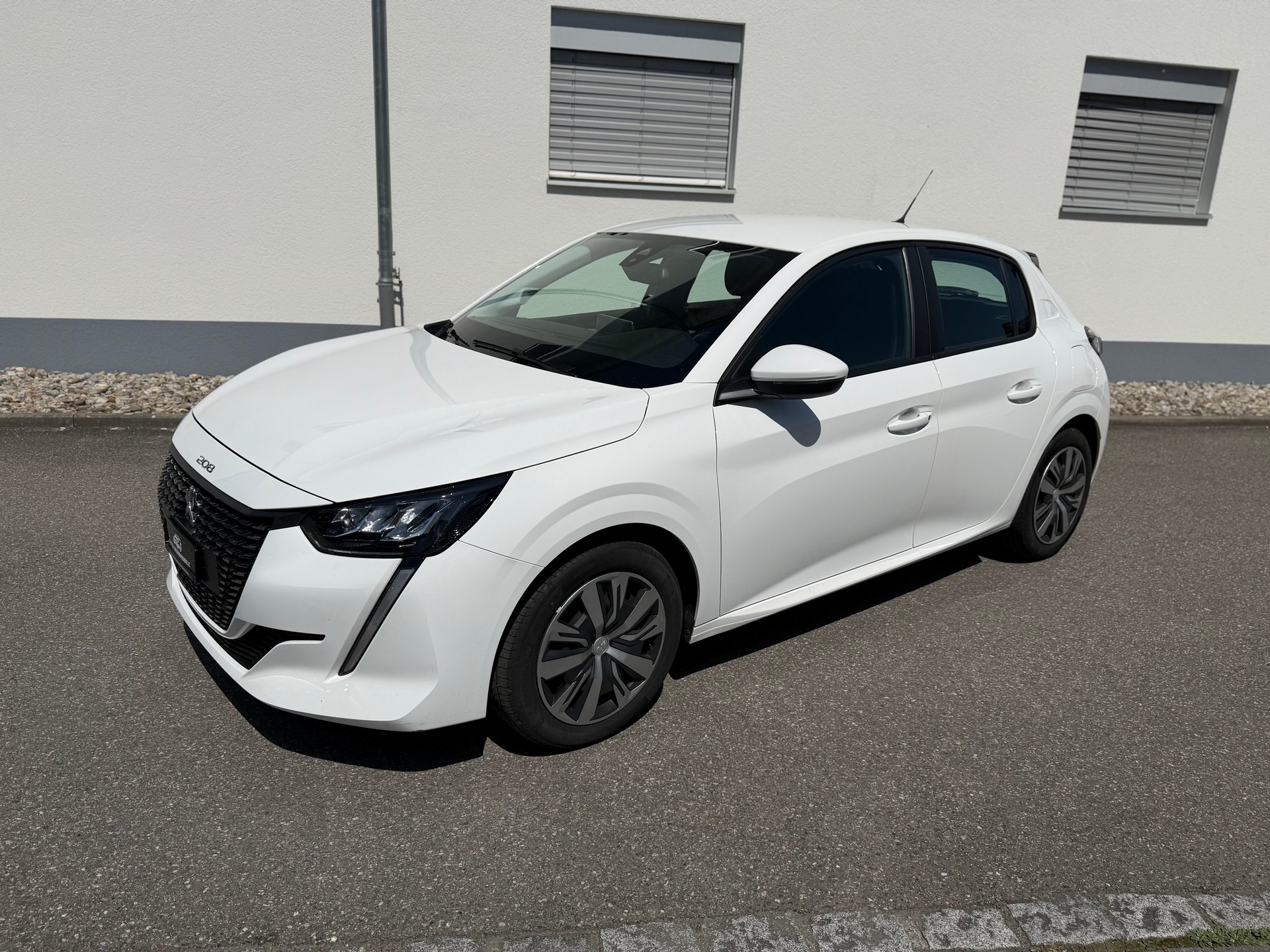 PEUGEOT 208 1.2 PureTech Active-image-9