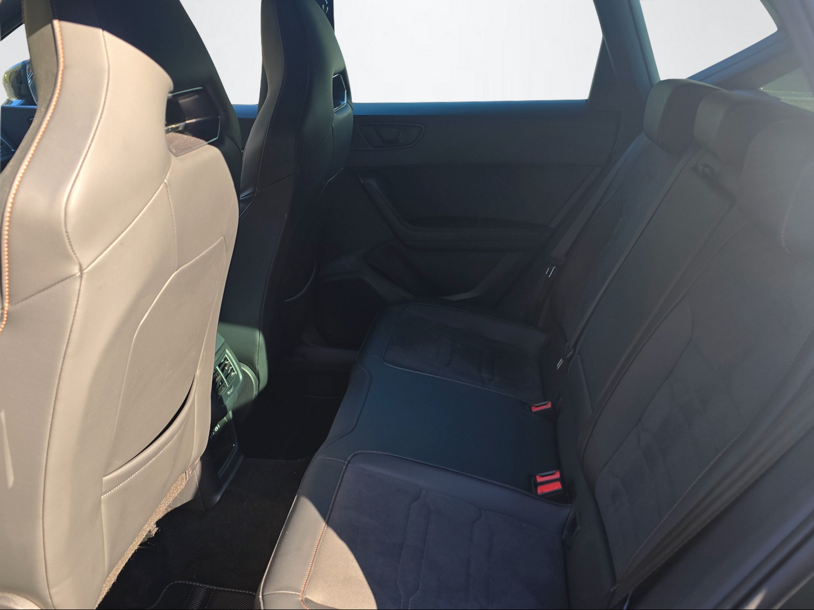 CUPRA Ateca 2.0 TSI VZ 4Drive DSG-image-10