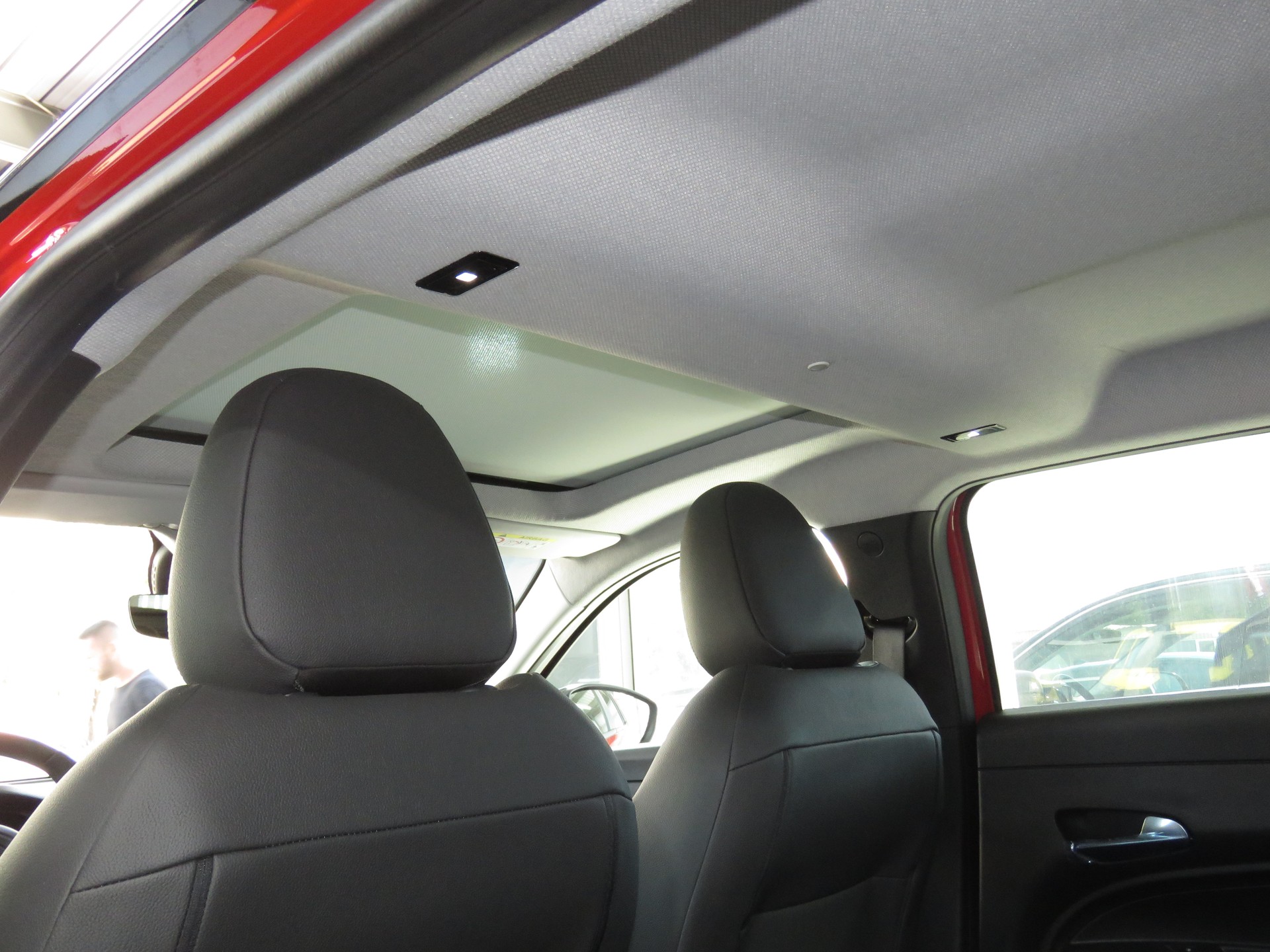 JEEP Avenger 1.2 Turbo MHEV Summit Sky Automat-image-10