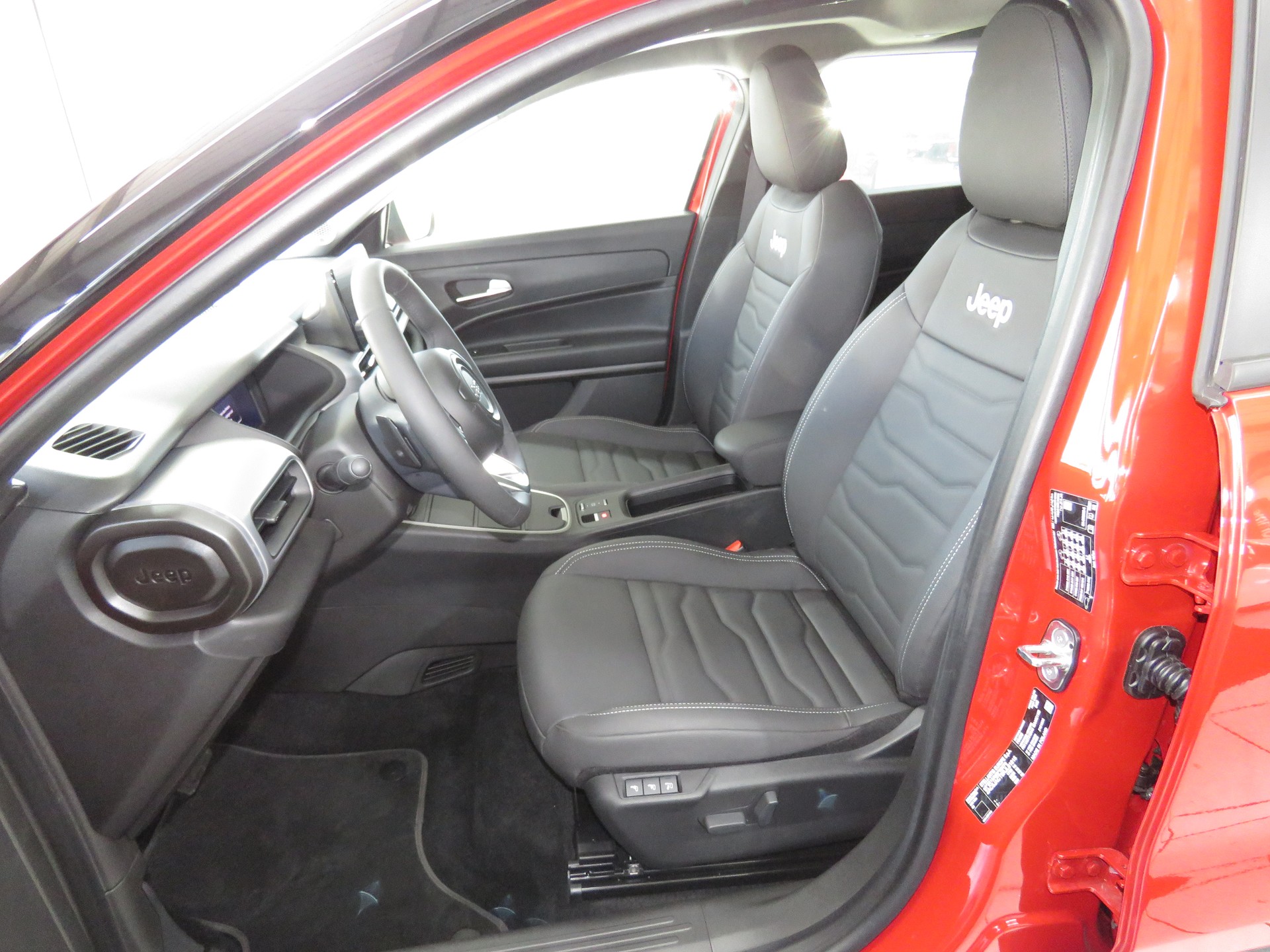 JEEP Avenger 1.2 Turbo MHEV Summit Sky Automat-image-7
