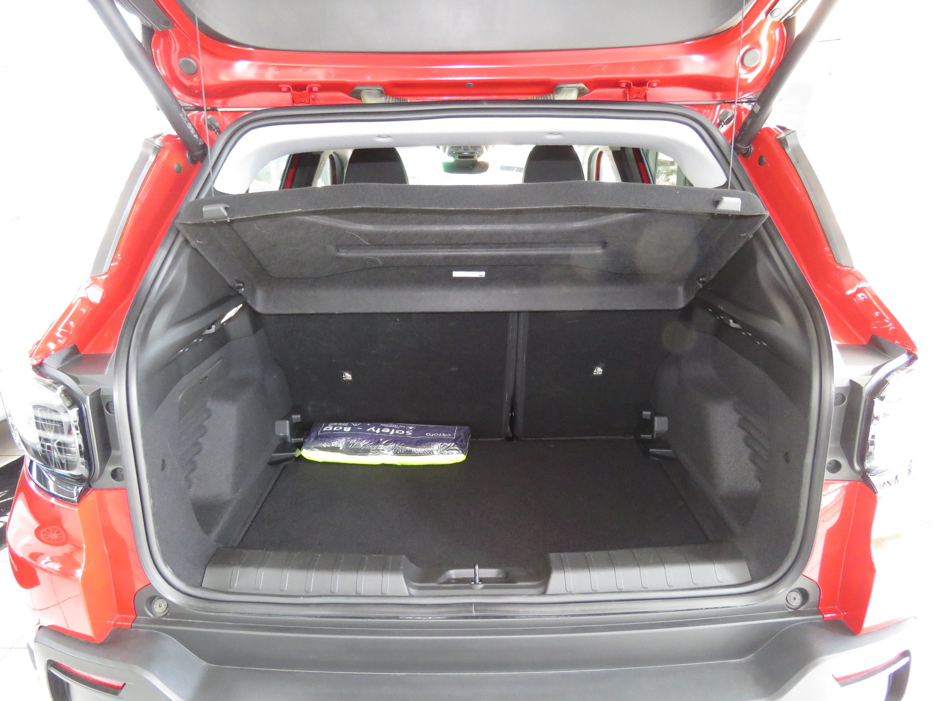 JEEP Avenger 1.2 Turbo MHEV Summit Sky Automat-image-11