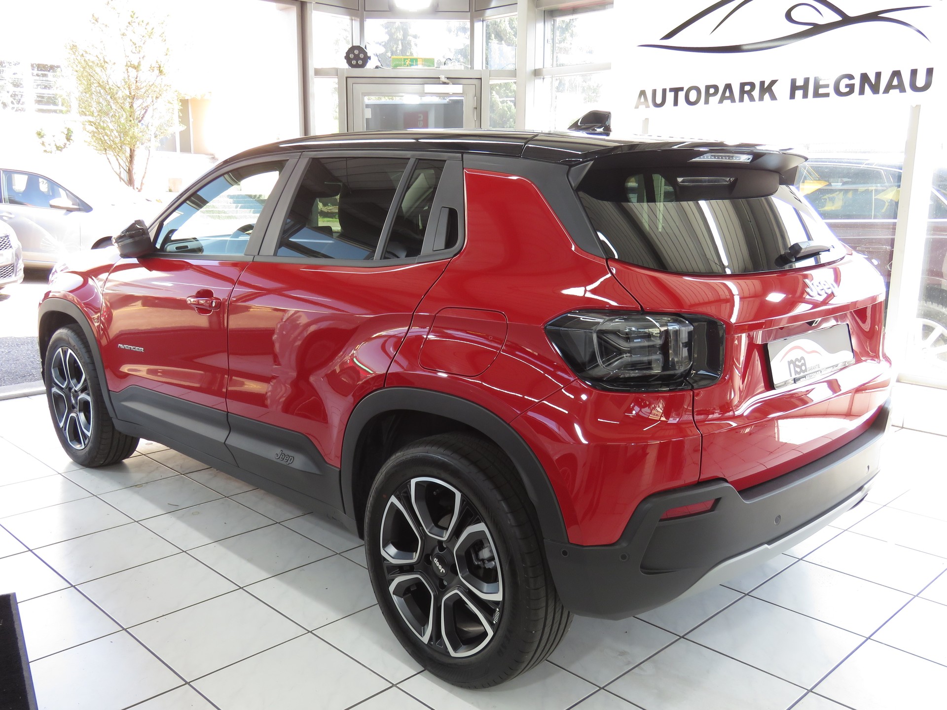 JEEP Avenger 1.2 Turbo MHEV Summit Sky Automat-image-5