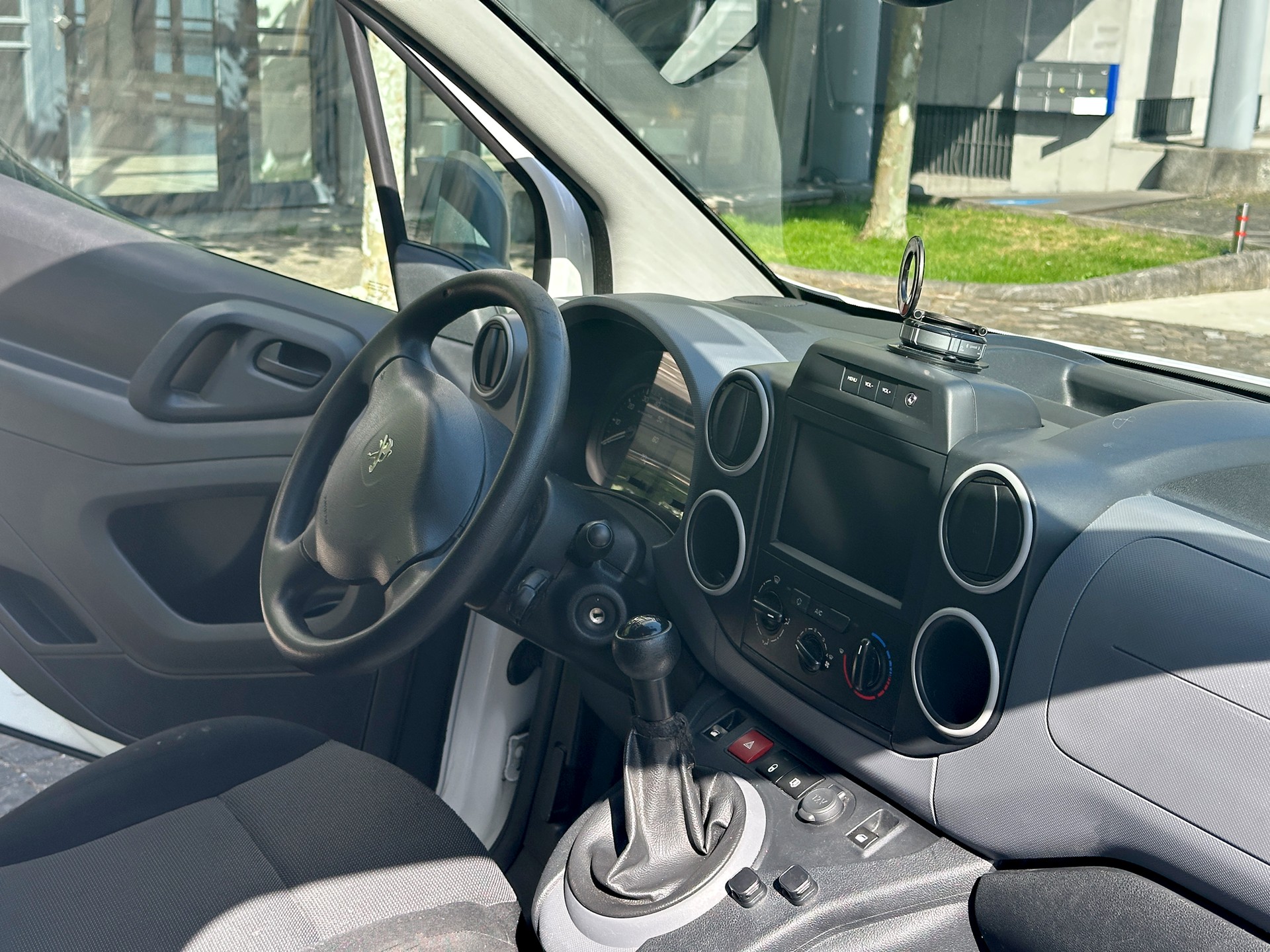 PEUGEOT 1.6 98 Access-image-1