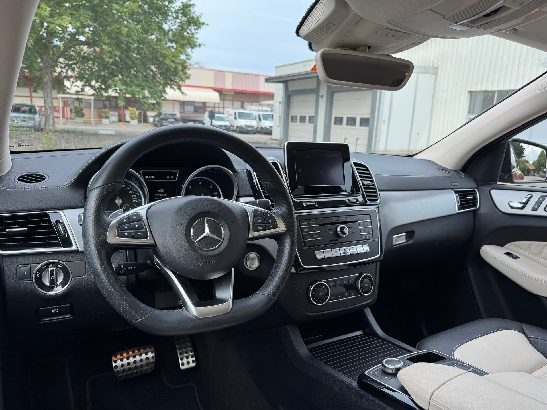 MERCEDES-BENZ GLE Coupé 350 d 4Matic 9G-Tronic-image-9