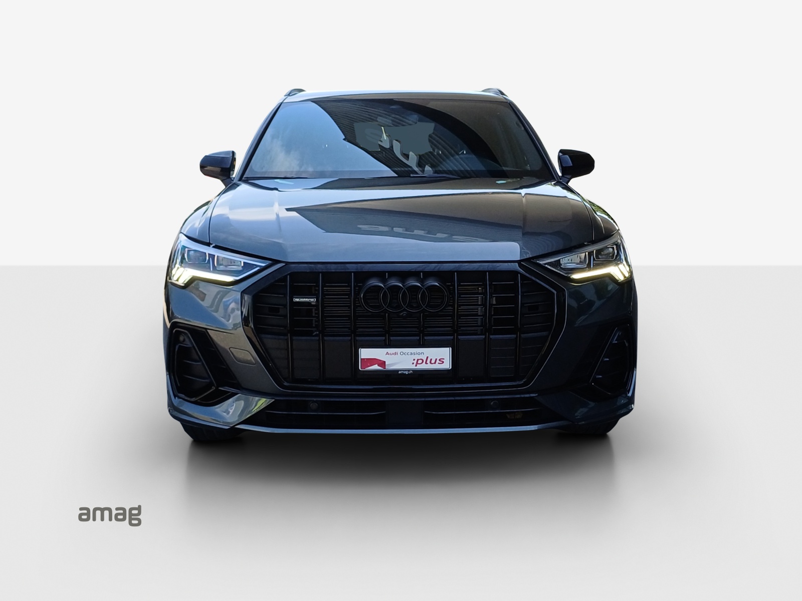 AUDI Q3 40 TFSI S line quattro S-tronic-image-6