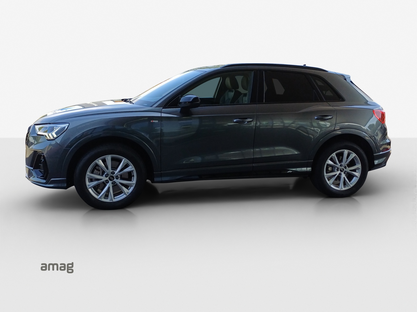 AUDI Q3 40 TFSI S line quattro S-tronic-showroom-element-1