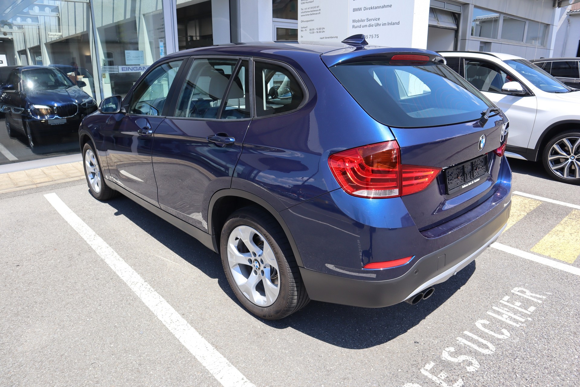 BMW X1 xDrive 20i-image-1