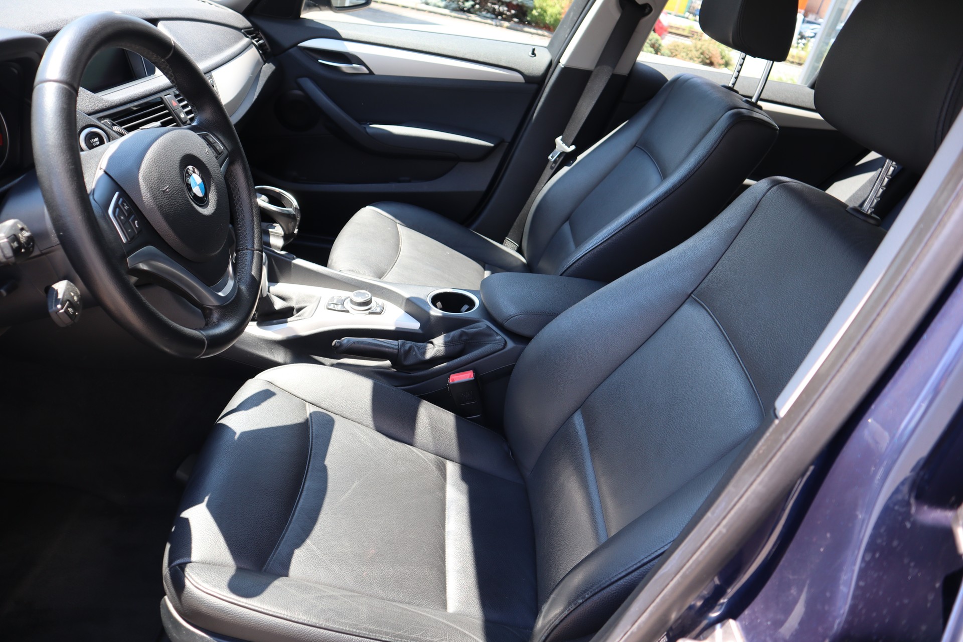 BMW X1 xDrive 20i-image-6