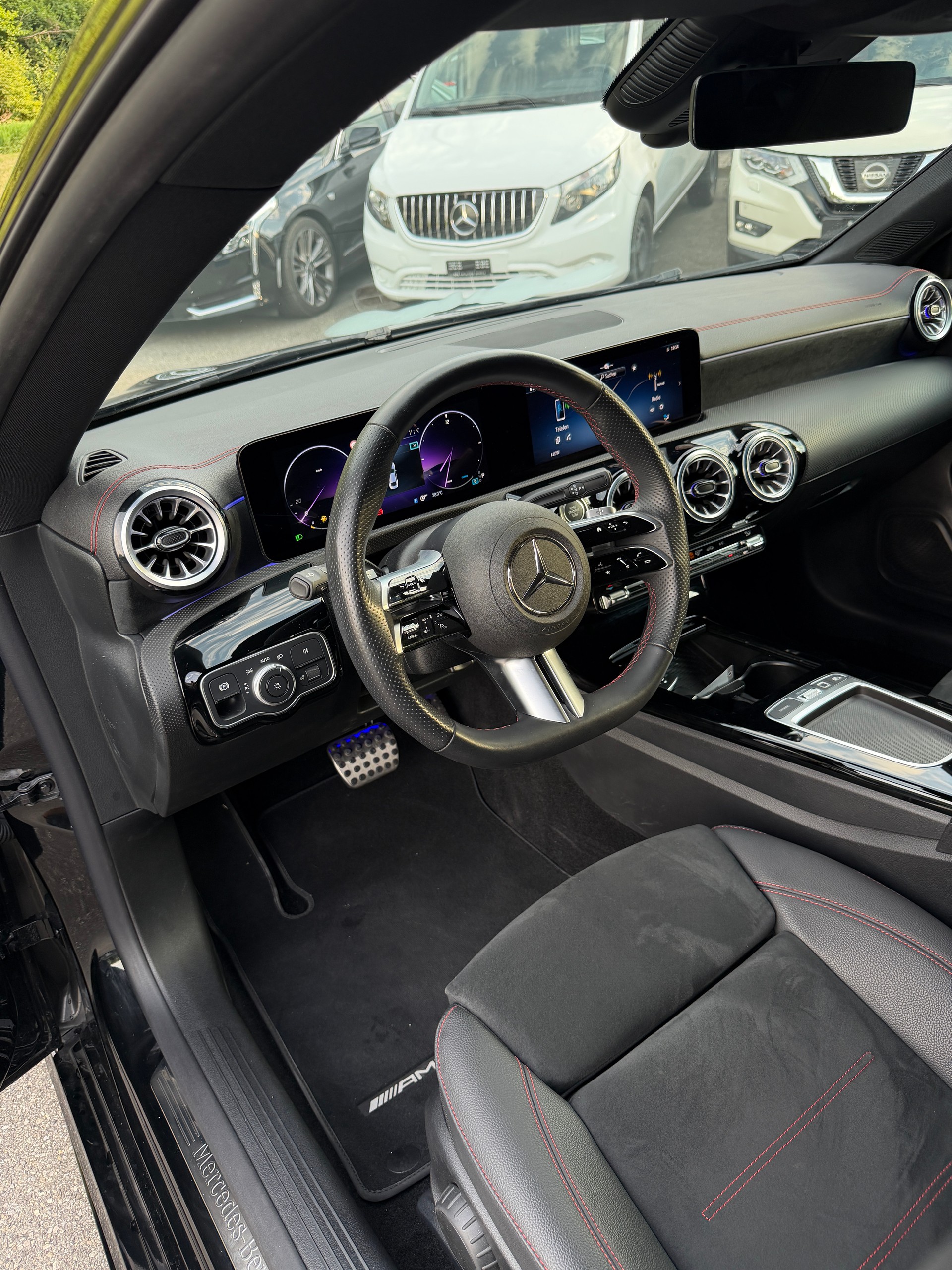 MERCEDES-BENZ CLA 200 7G-DCT-image-6