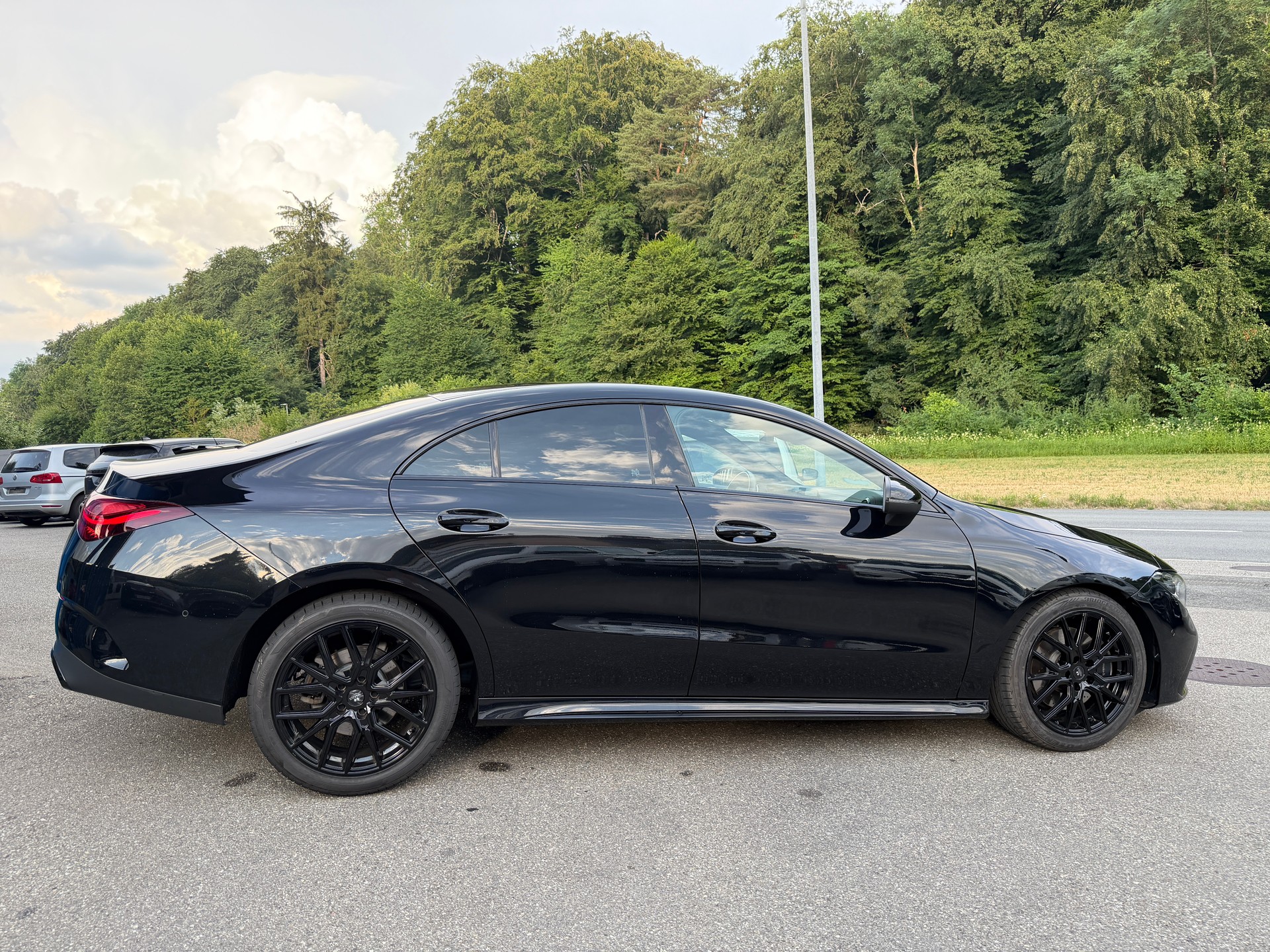 MERCEDES-BENZ CLA 200 7G-DCT-image-2