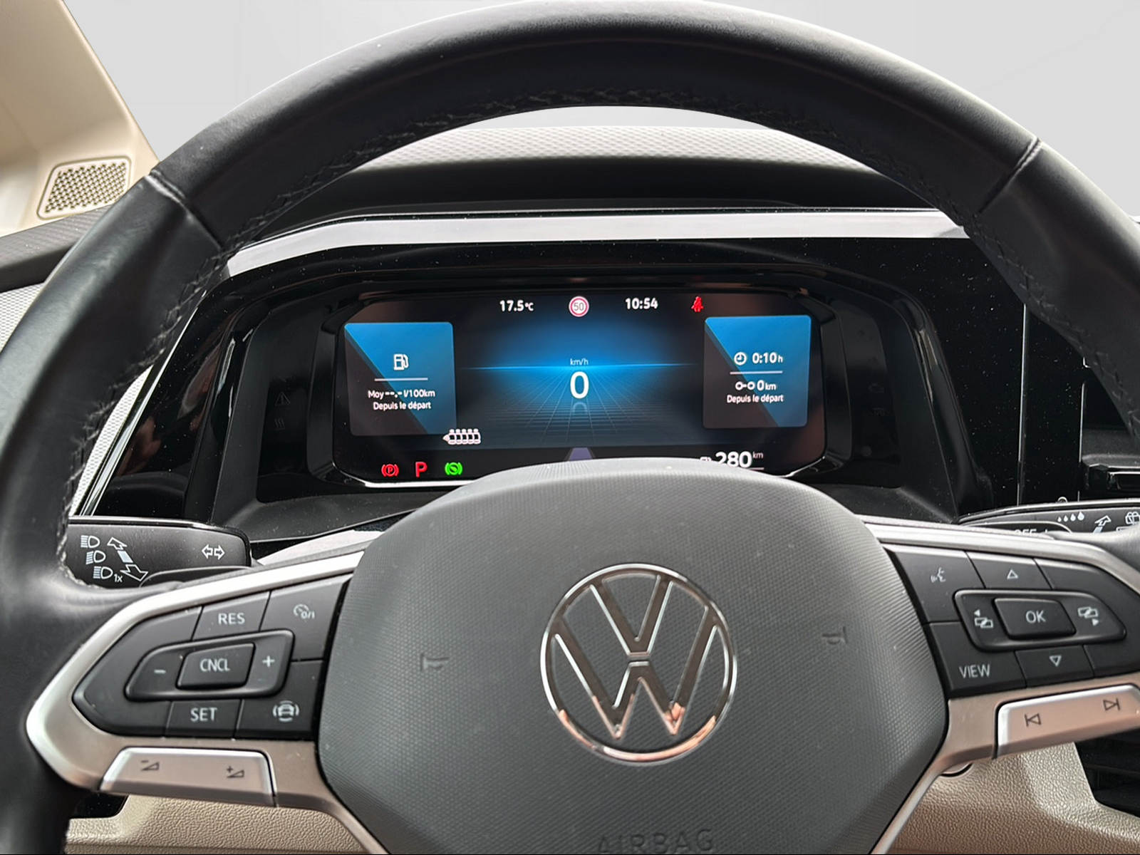 VW Multivan 1.5 TSI DSG-image-5