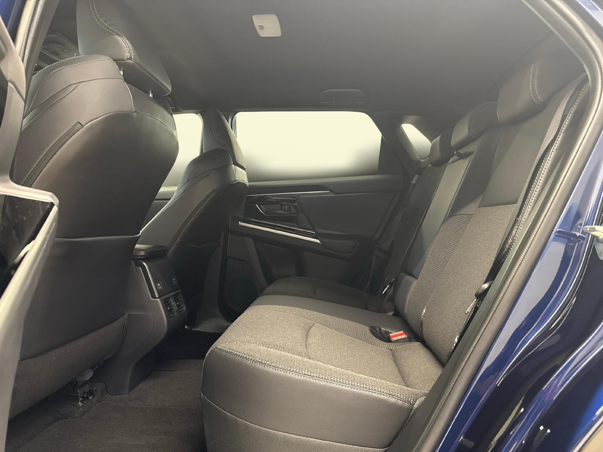 TOYOTA bZ4X Style AWD 11 KW - Ruote invernali incluse-image-11