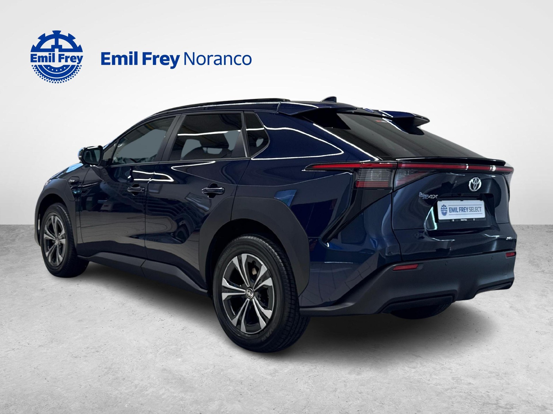 TOYOTA bZ4X Style AWD 11 KW - Ruote invernali incluse-showroom-element-2