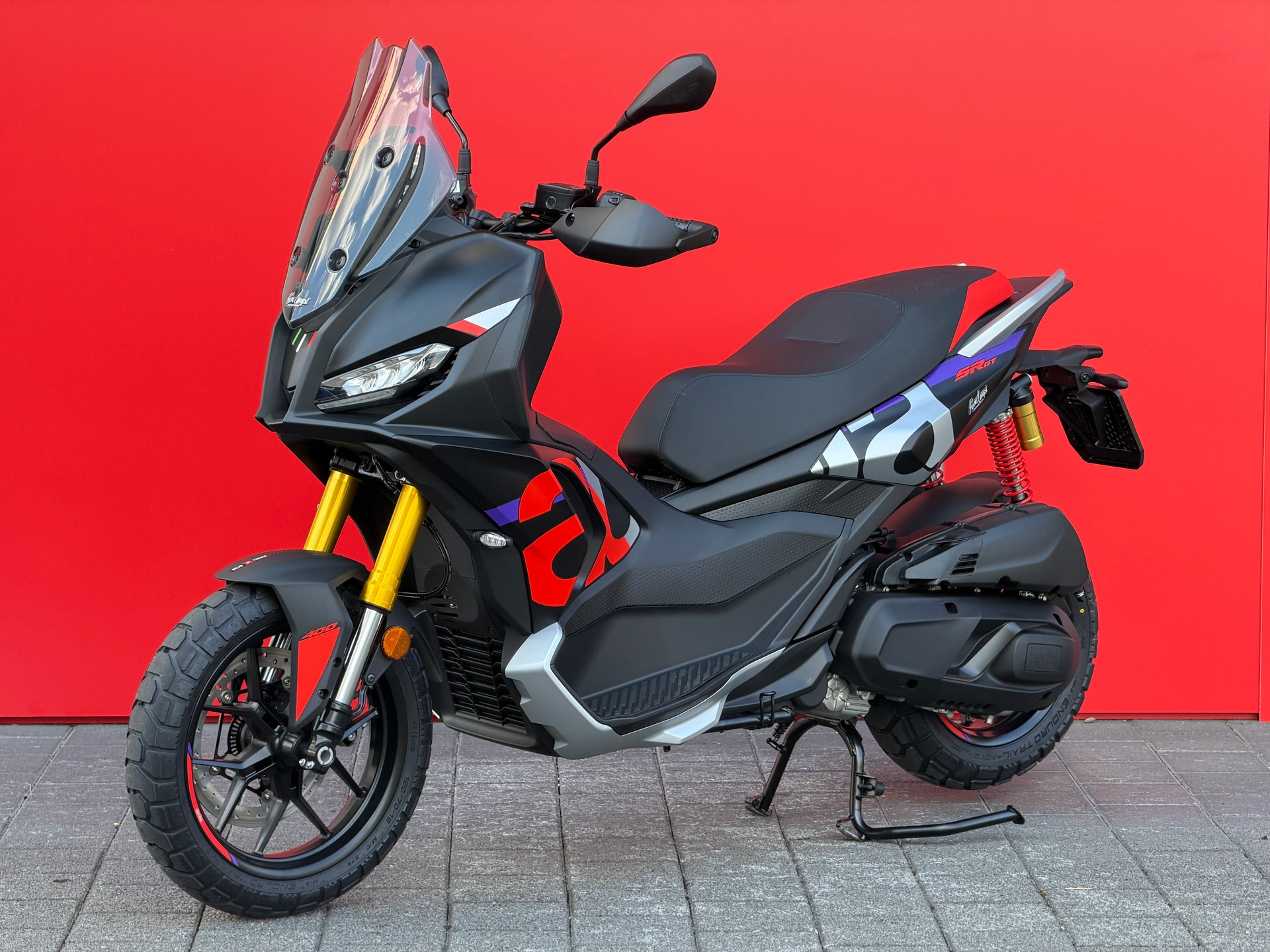 APRILIA SR 400 GT Rally Replica-showroom-element-3