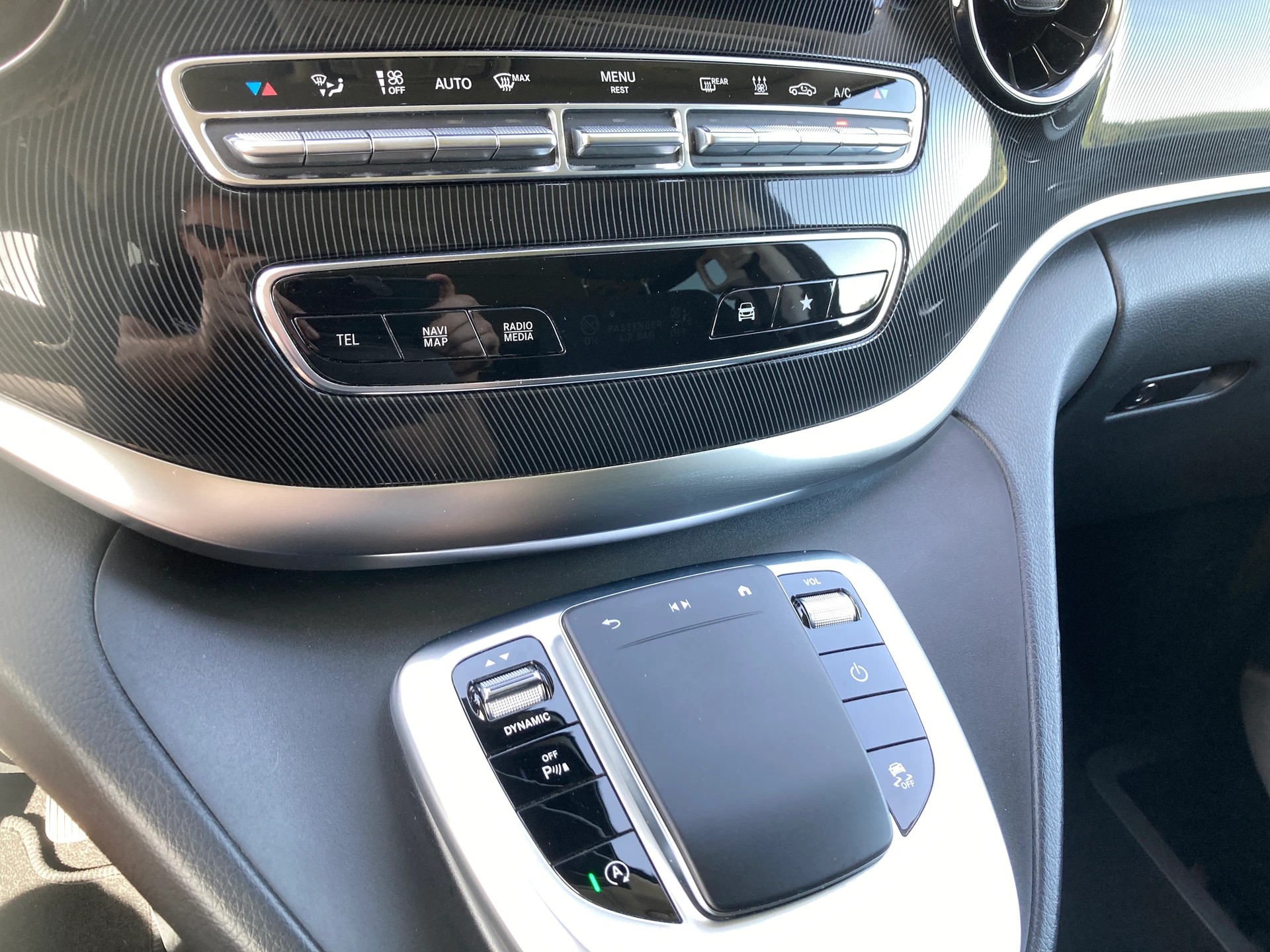 MERCEDES-BENZ V 220 d Trend lang 4Matic 9G-Tronic 7 Sitzer-image-12