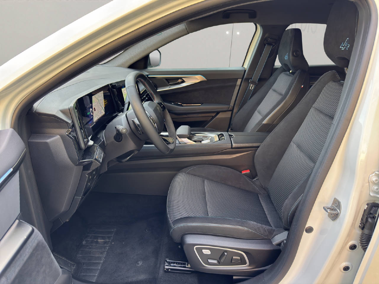 RENAULT Austral 1.2 E-Tech Esprit Alpine-image-4