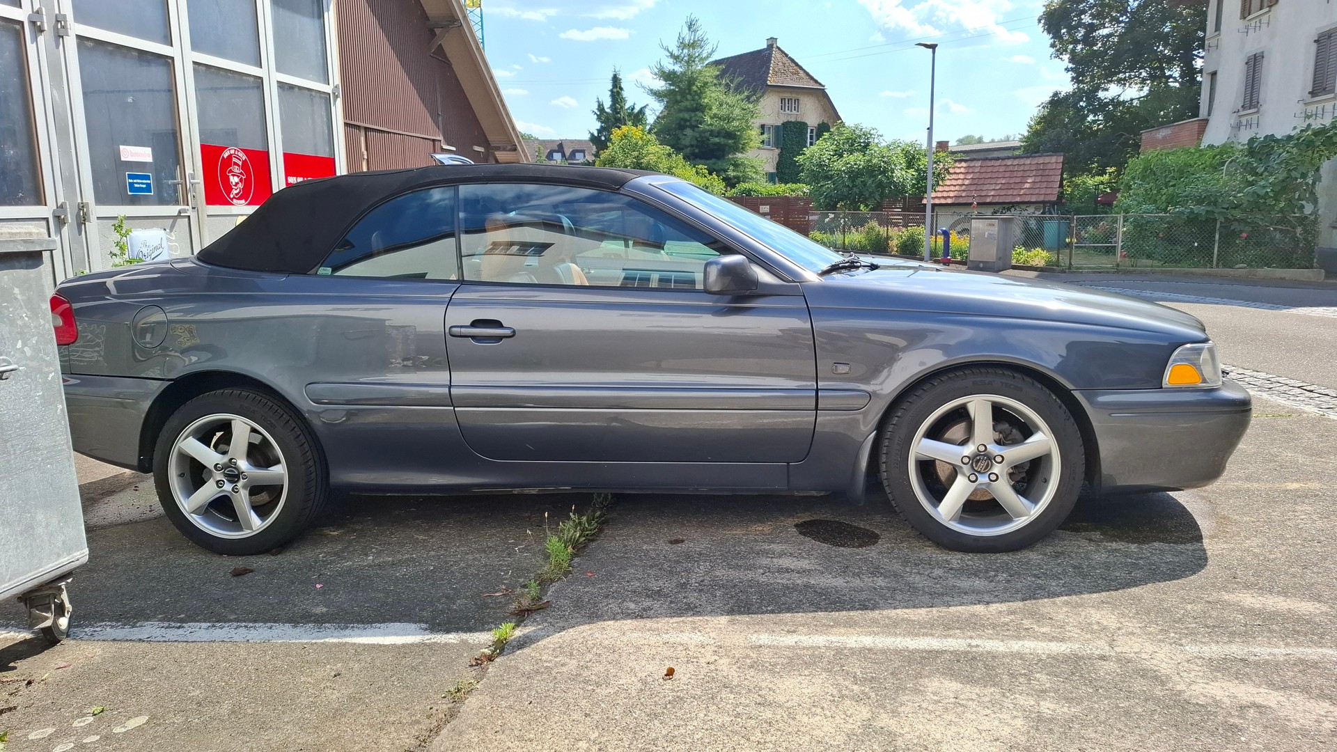 VOLVO C70-image-7