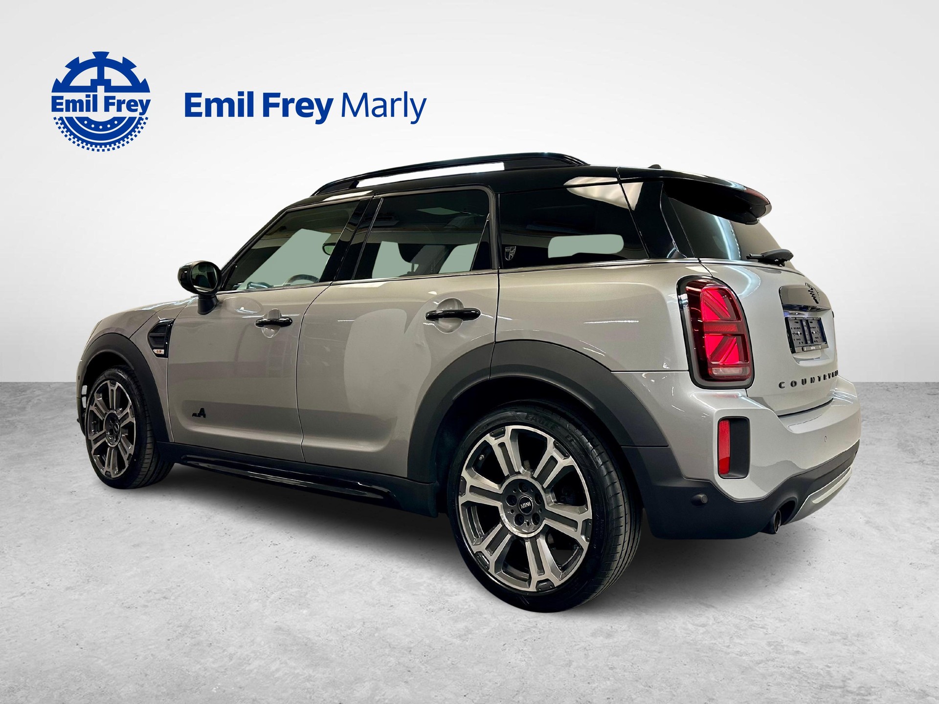 MINI Countryman F60 1.5i Cooper ALL4-image-2