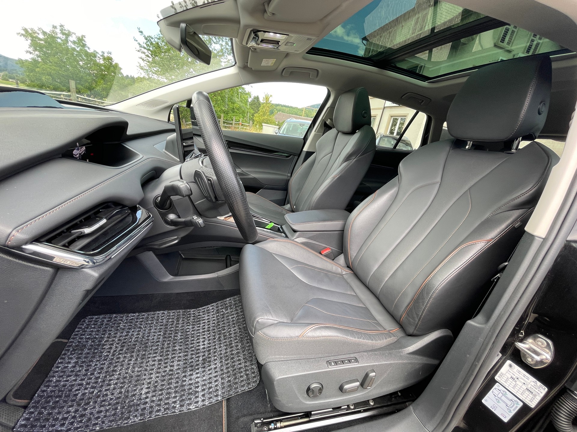 SKODA Enyaq iV 80x-image-14