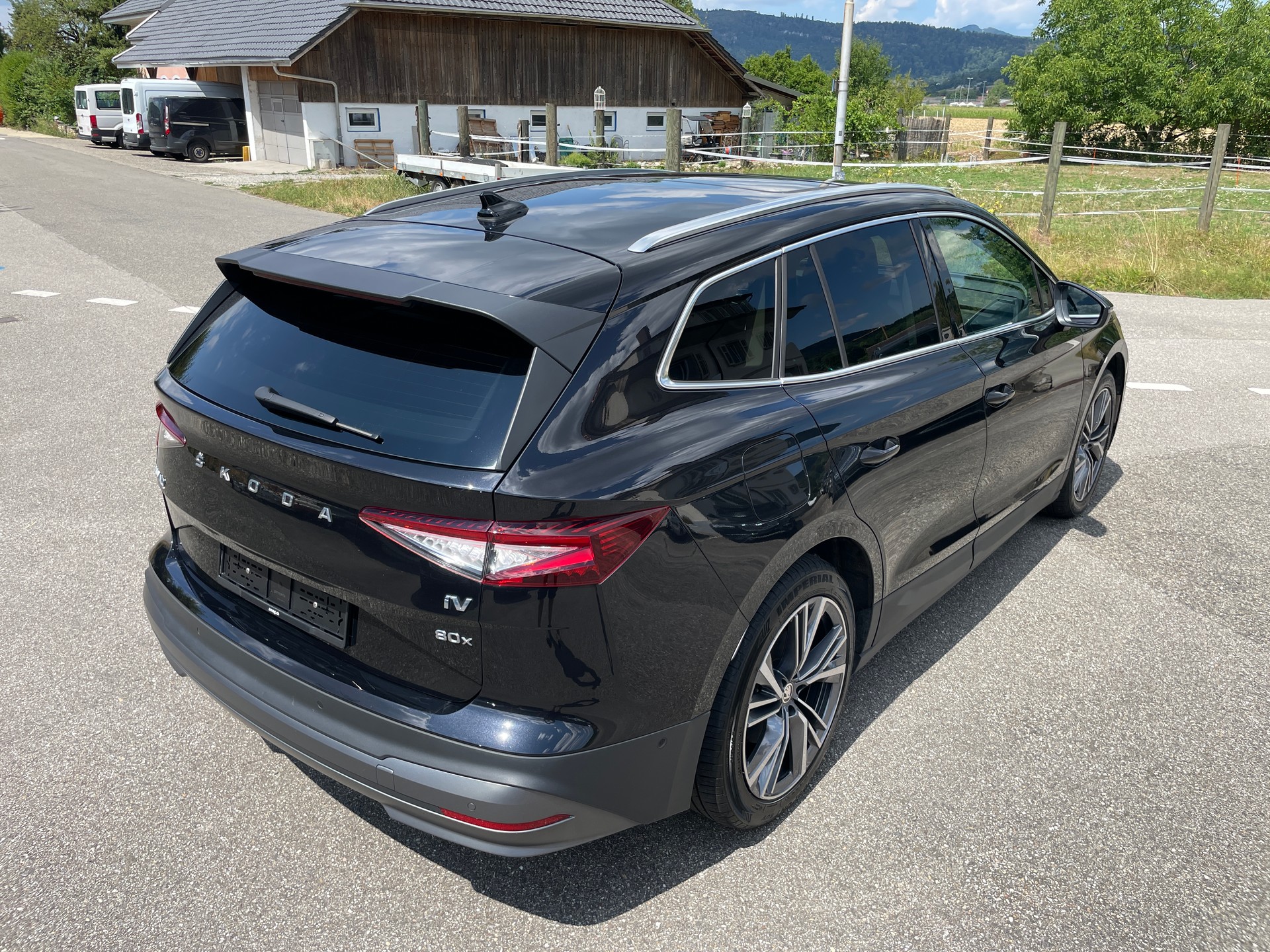 SKODA Enyaq iV 80x-image-9