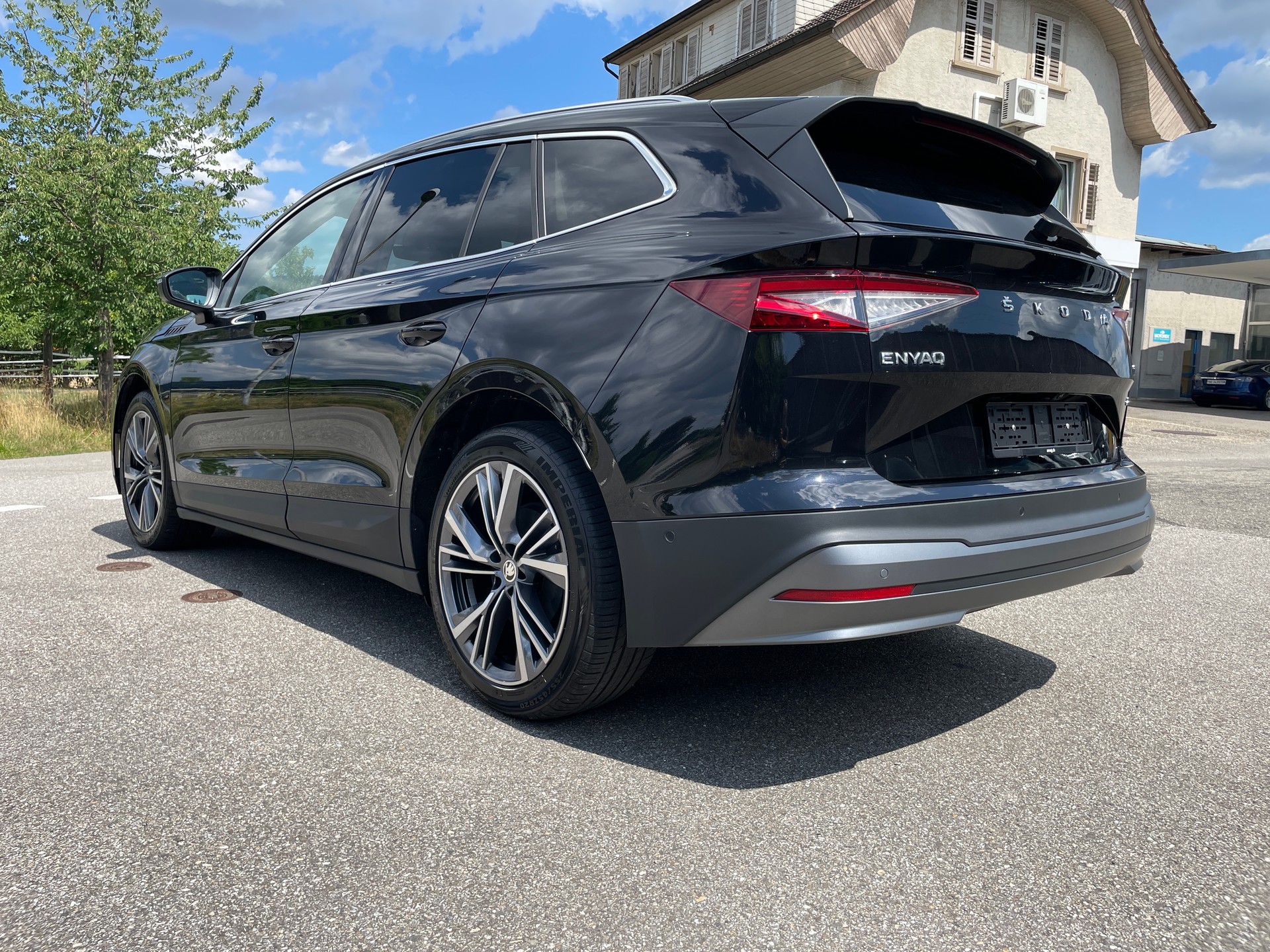 SKODA Enyaq iV 80x-image-6
