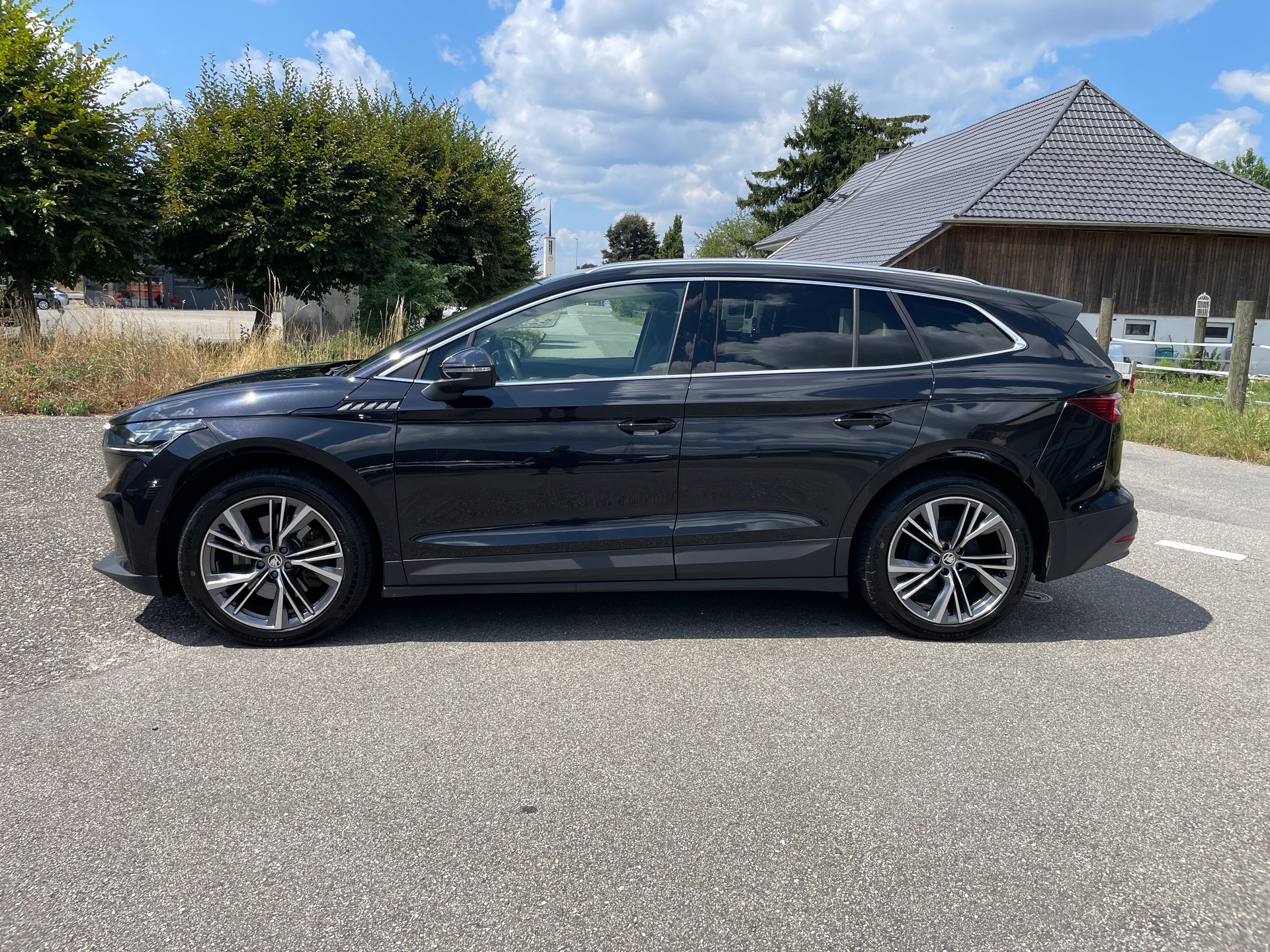 SKODA Enyaq iV 80x-showroom-element-3