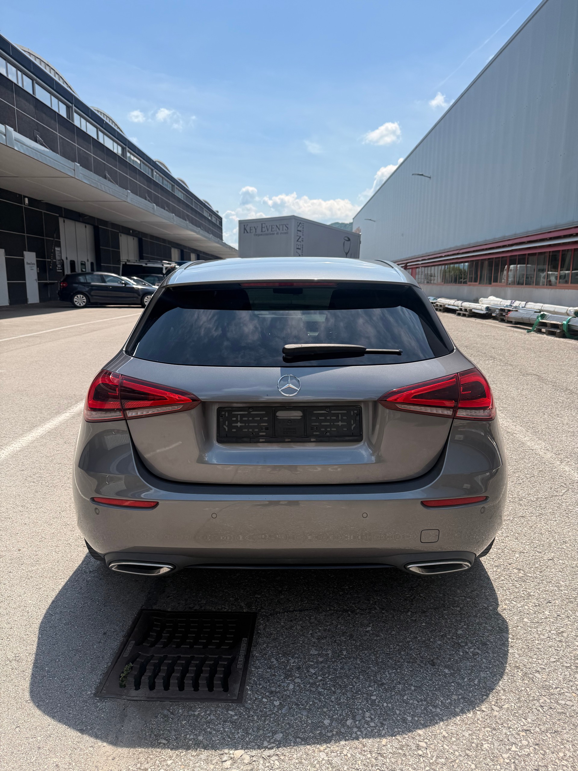 MERCEDES-BENZ A 200 Progressive 7G-DCT-image-3