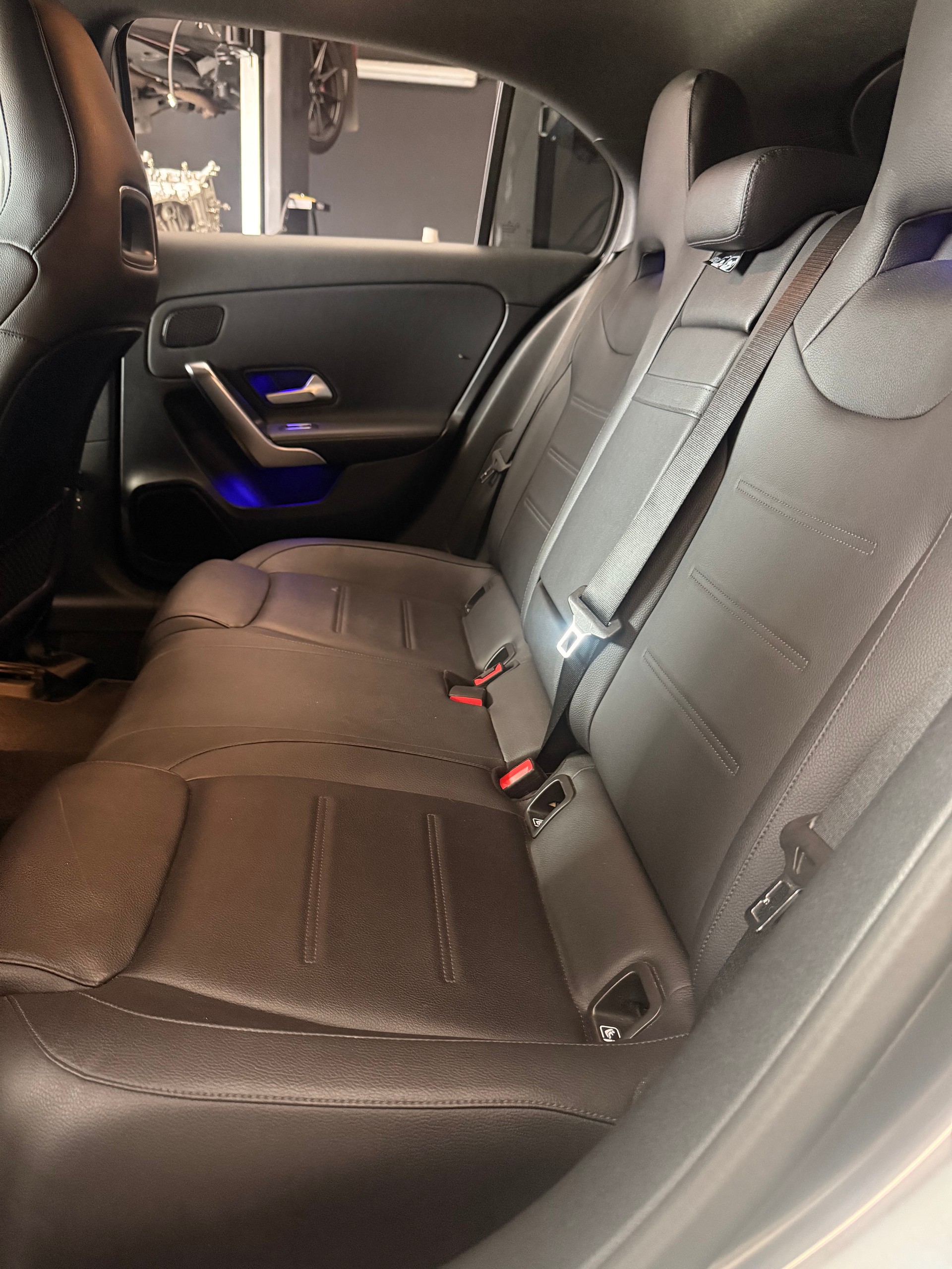 MERCEDES-BENZ A 200 Progressive 7G-DCT-image-6