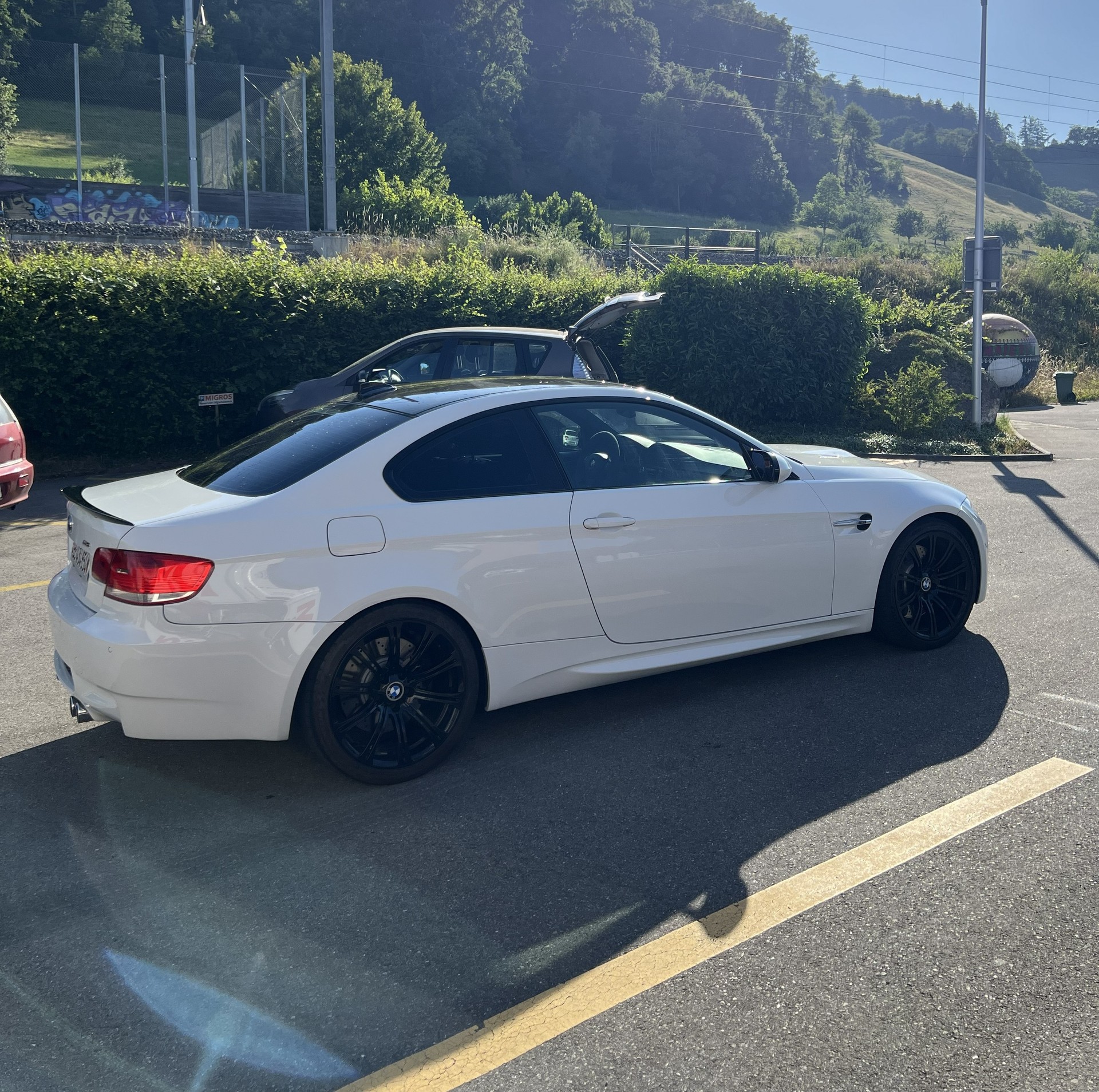 BMW M3 Handschalter-image-3