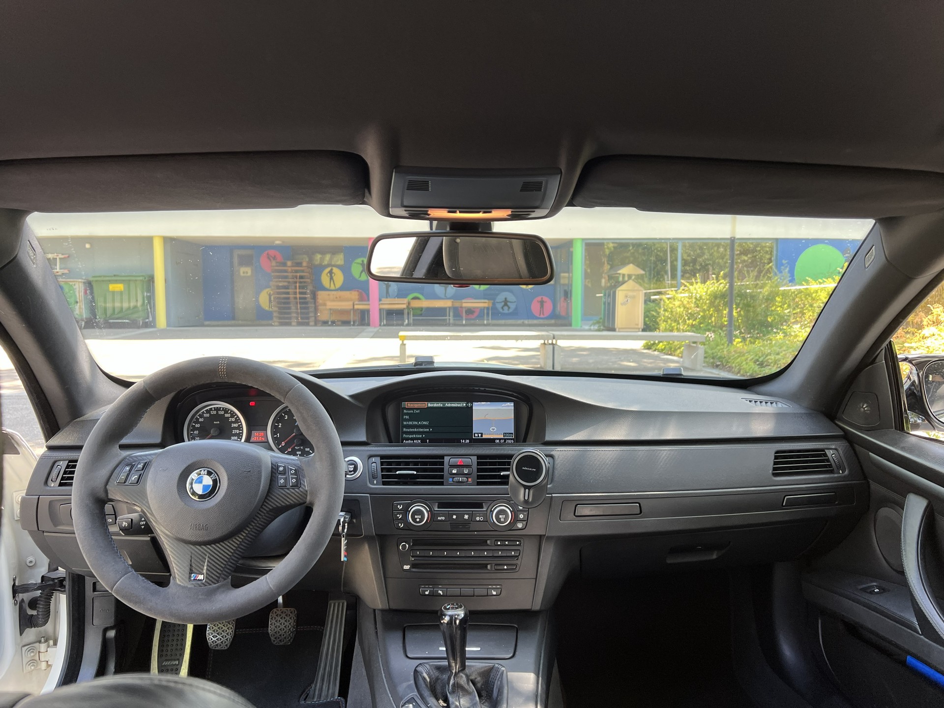 BMW M3 Handschalter-image-5