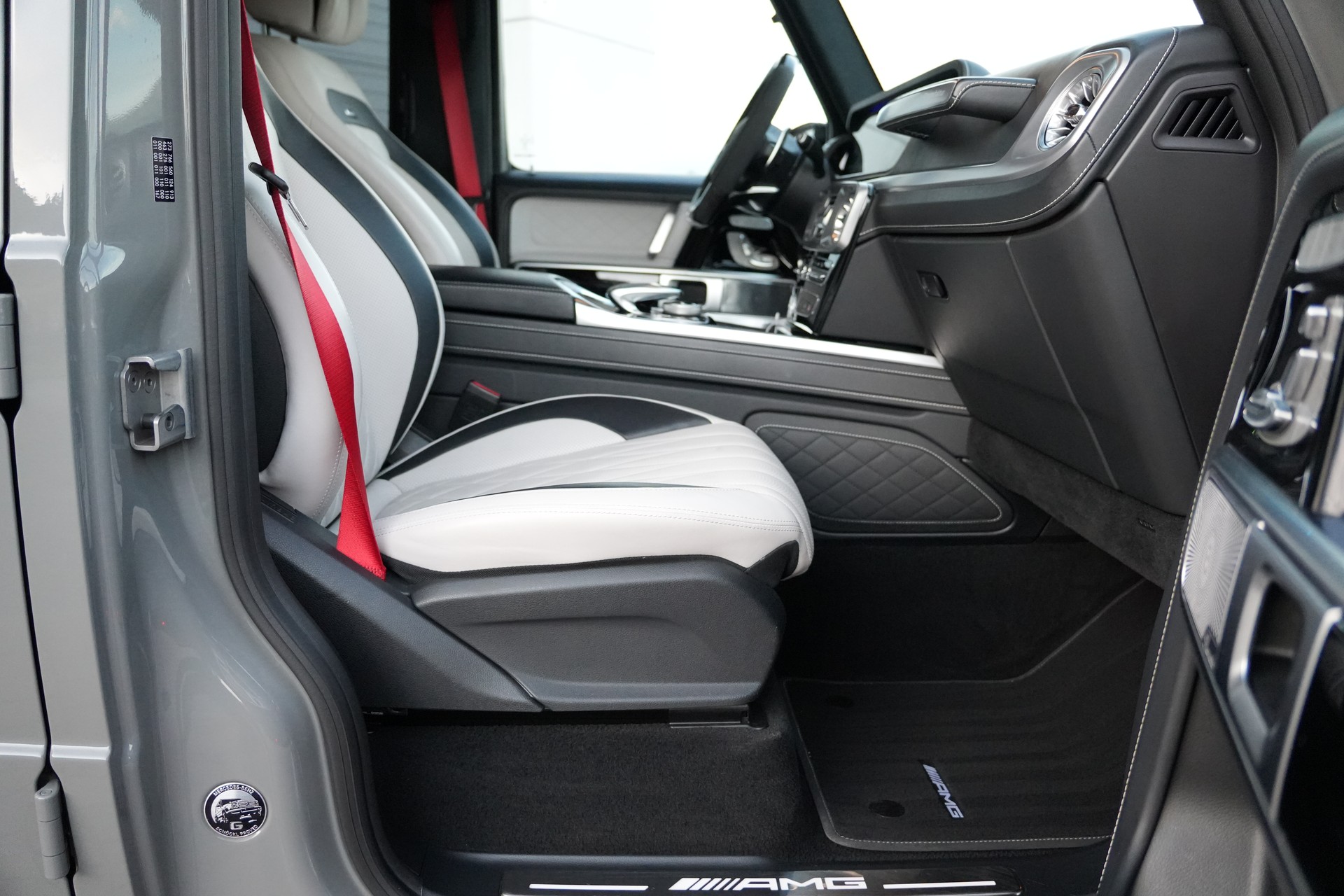 MERCEDES-BENZ G 63 AMG Speedshift Plus G-Tronic G-MANUFAKTUR-image-14