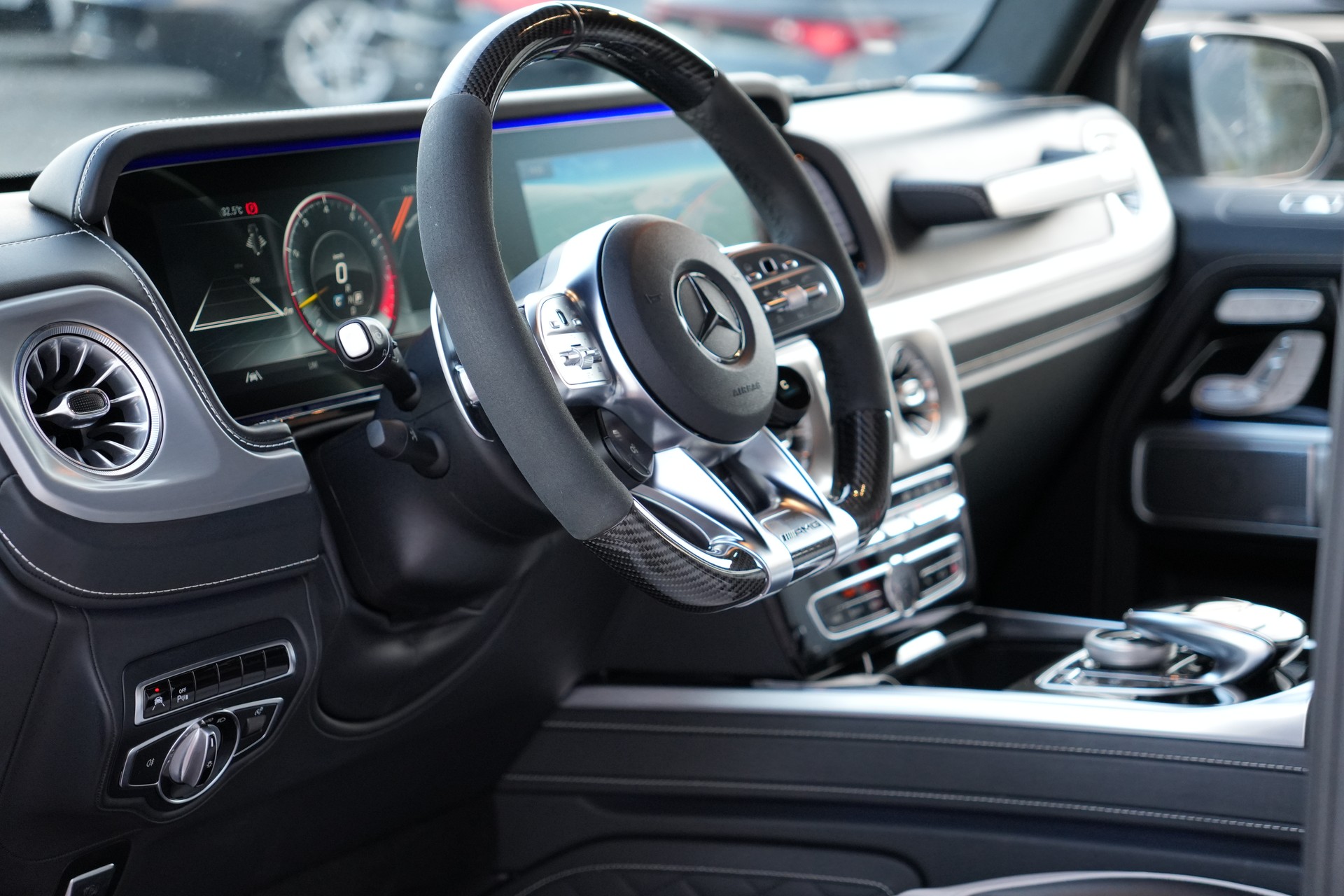 MERCEDES-BENZ G 63 AMG Speedshift Plus G-Tronic G-MANUFAKTUR-image-16