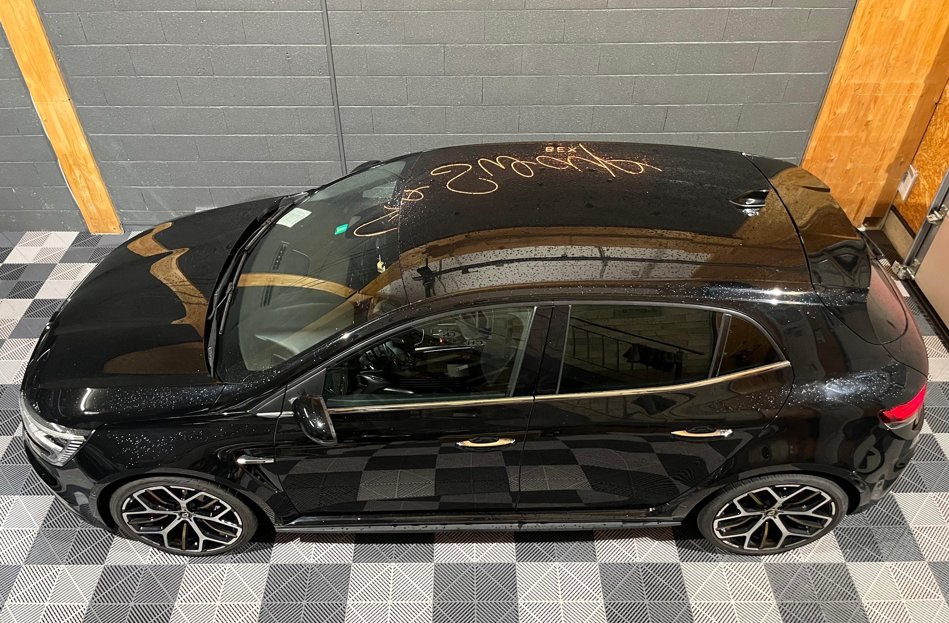 RENAULT Mégane Trophy 300 EDC-image-6
