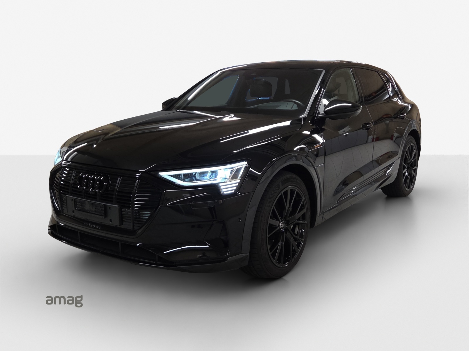 AUDI e-tron 55 Advanced Black Edition quattro-image-0