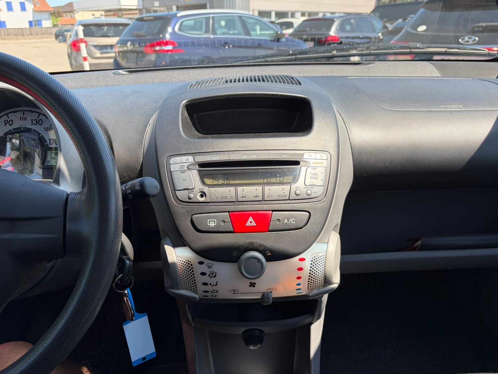 CITROEN C1 1.0i Chic (SX)-image-11