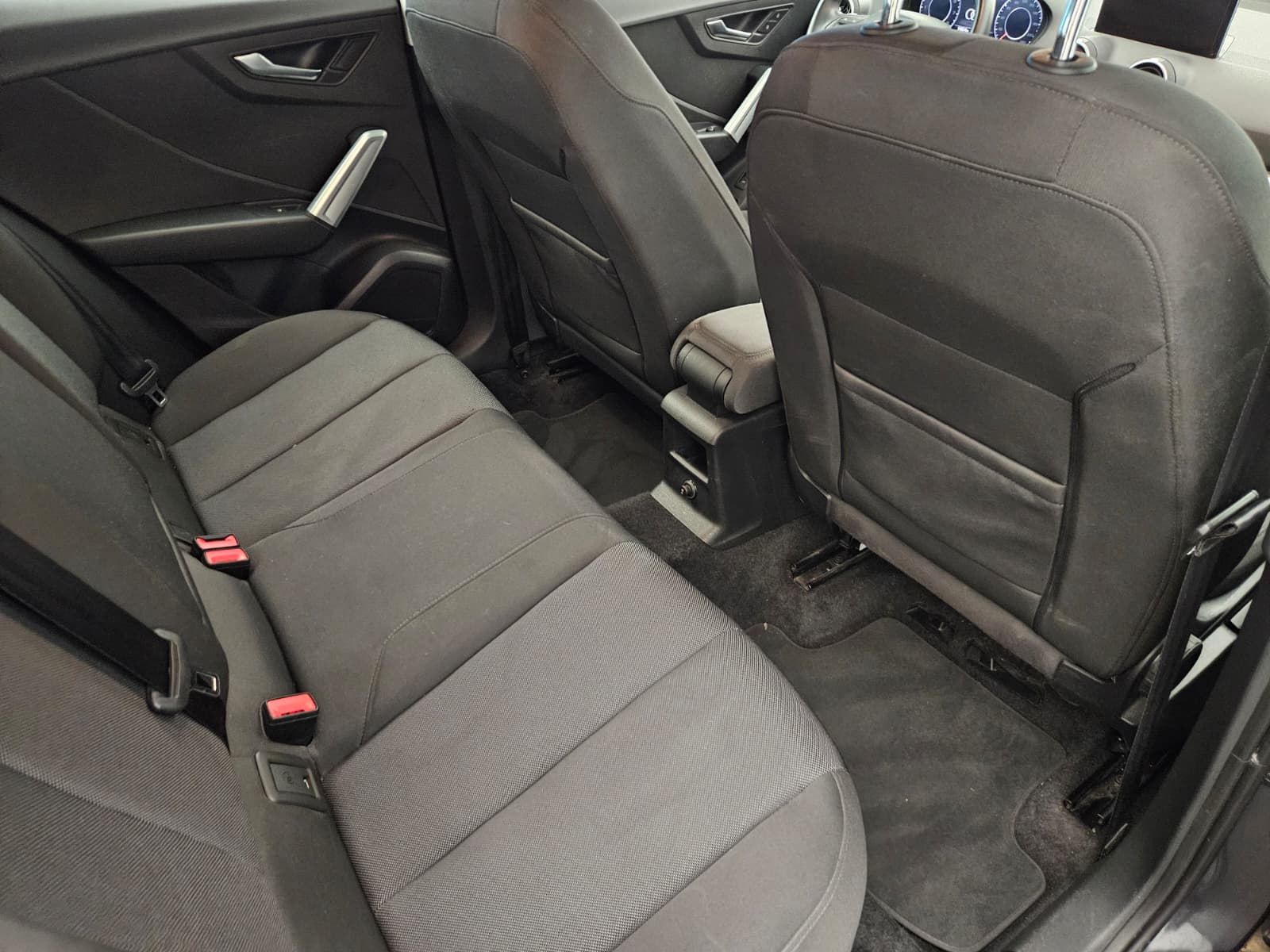 AUDI Q2 35 TFSI S-tronic-image-13