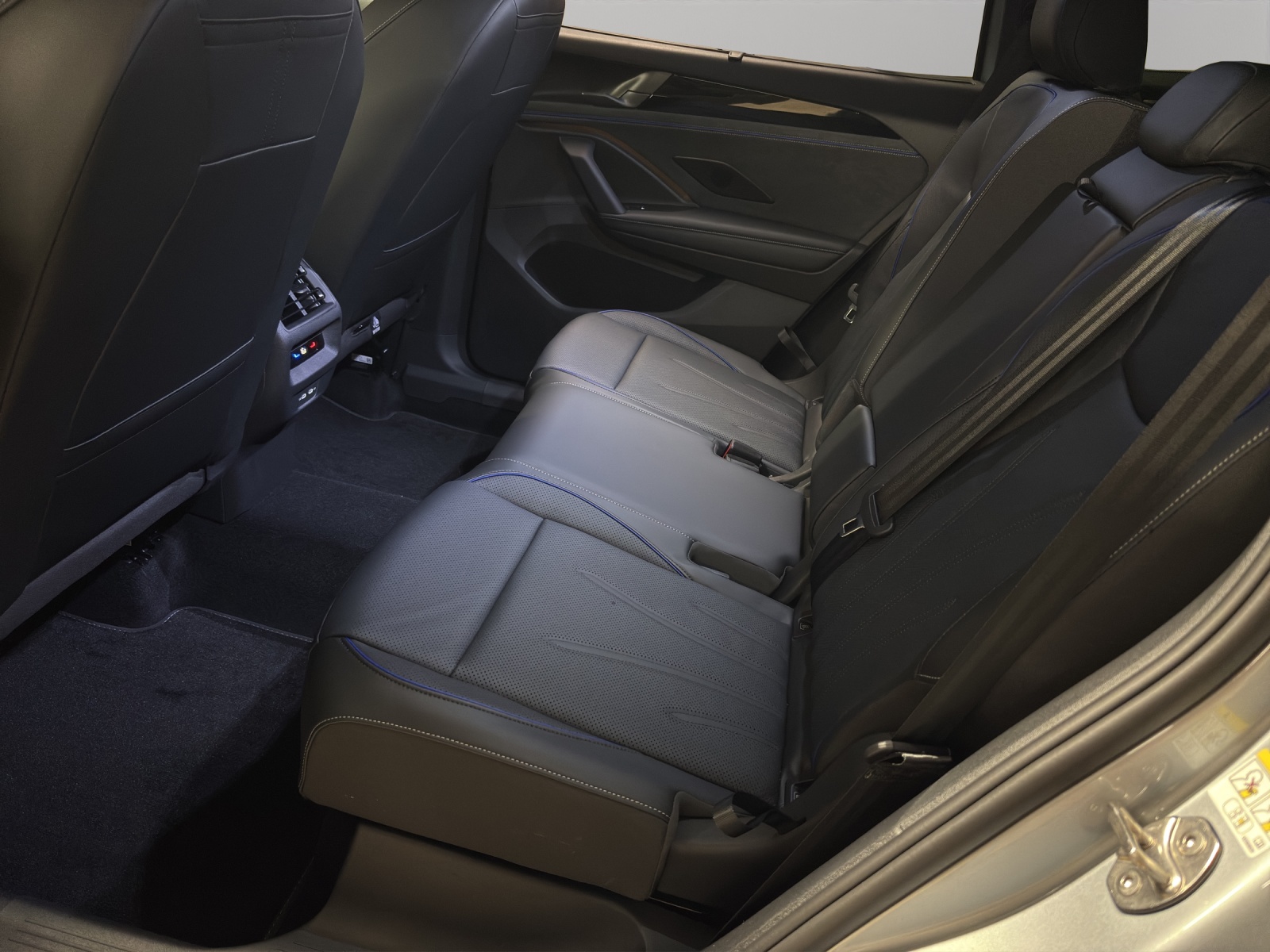 VW Tayron 2.0 TSI R-Line United DSG 4Motion-image-9