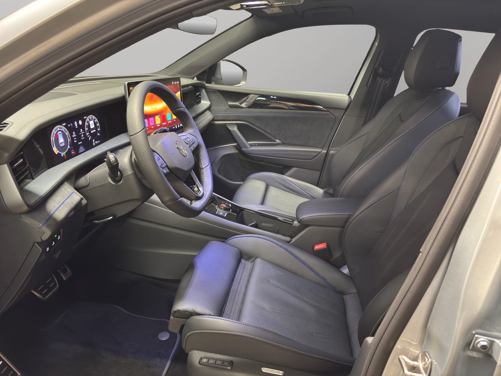 VW Tayron 2.0 TSI R-Line United DSG 4Motion-image-5