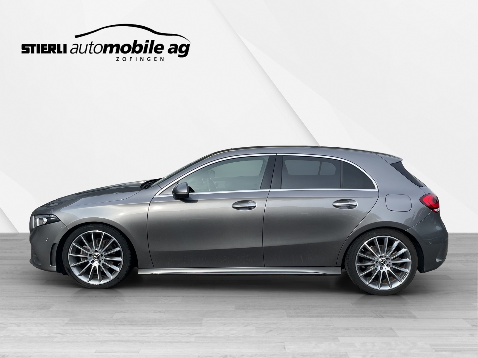 MERCEDES-BENZ A 200 AMG Line-image-7